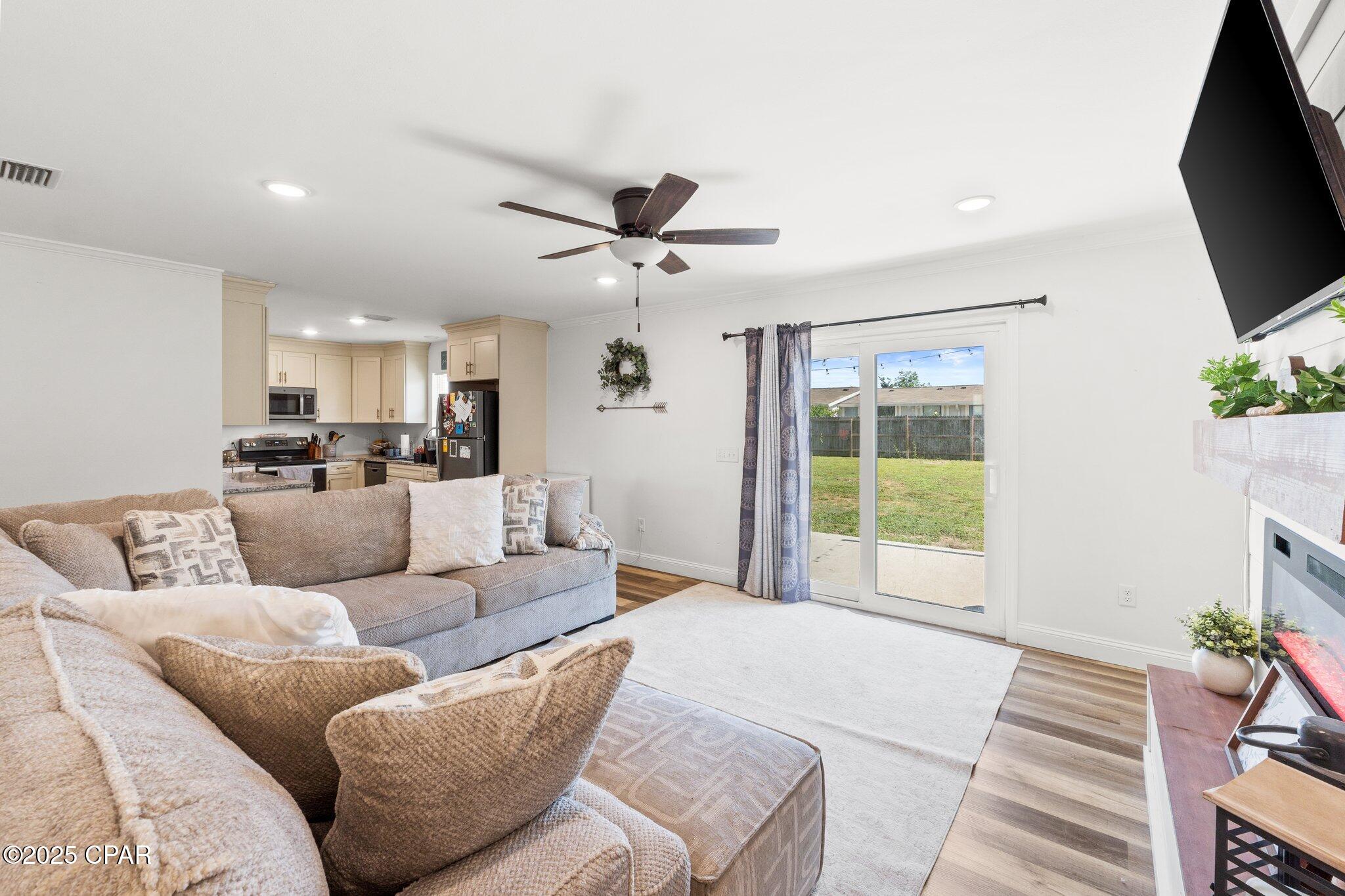 5626 N Lakewood Drive, Panama City, Florida image 4