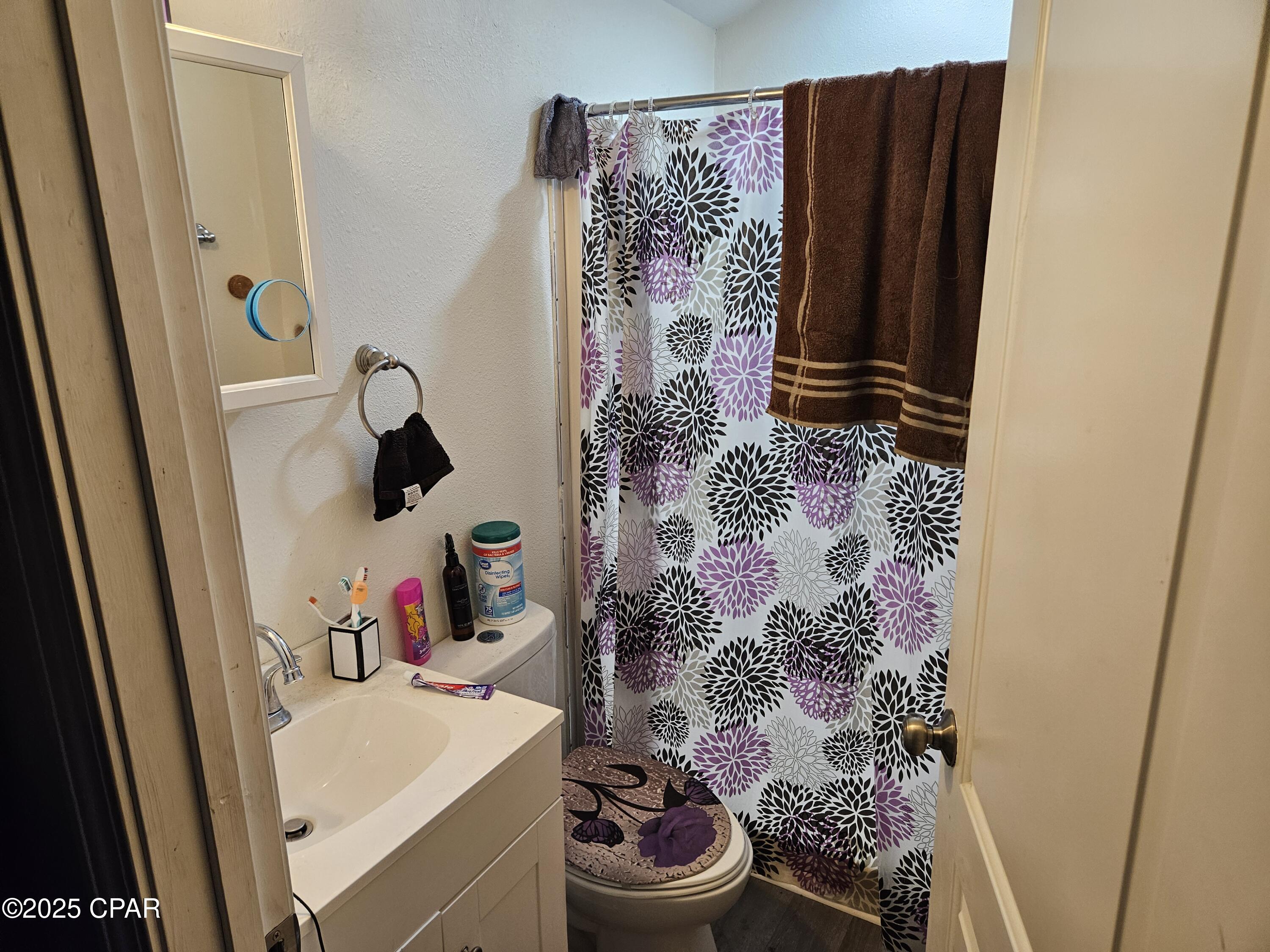 Image 7 For 5205 11 Street