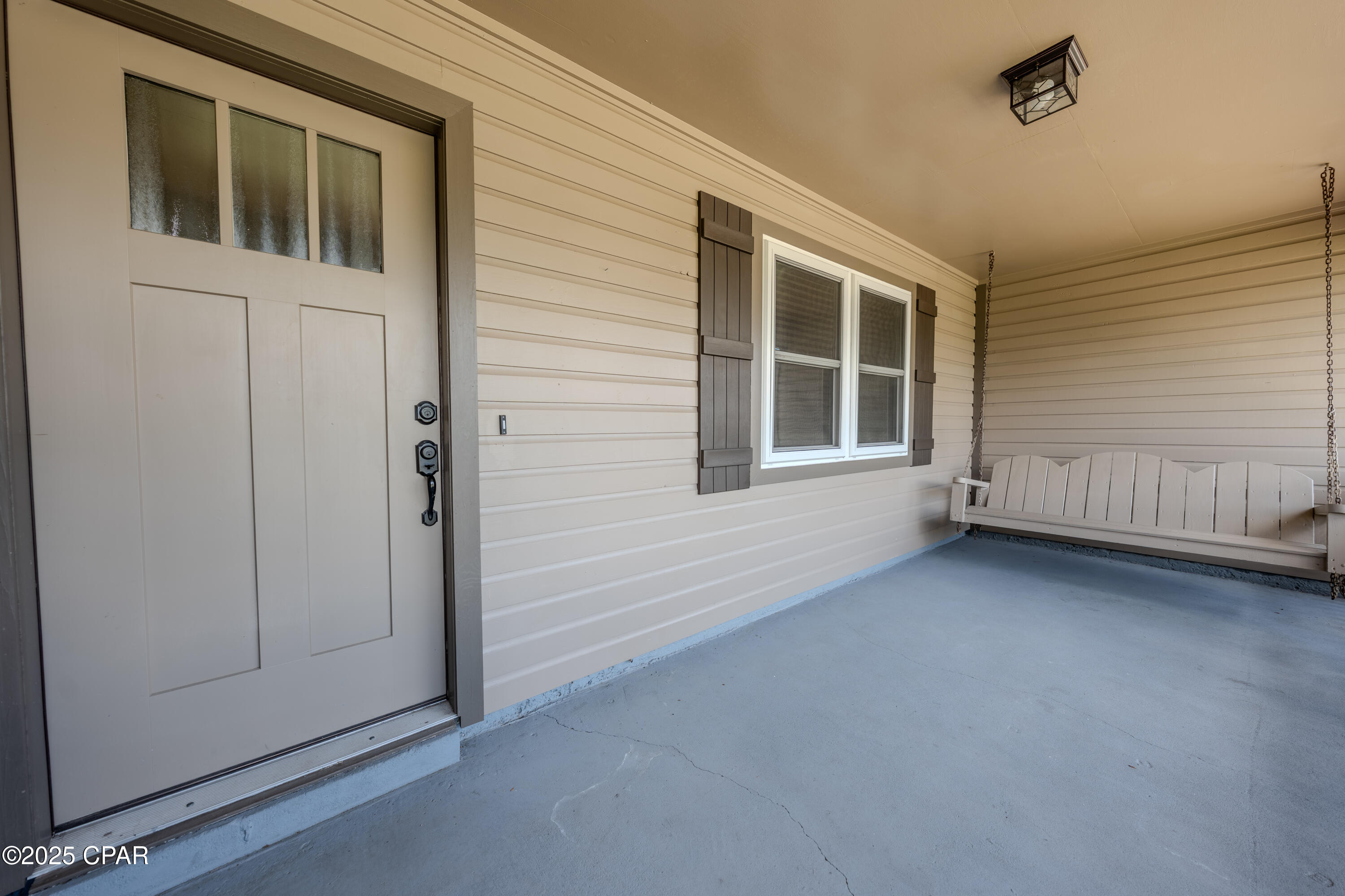 Listing photo id 15 for 2901 Gallagher Drive