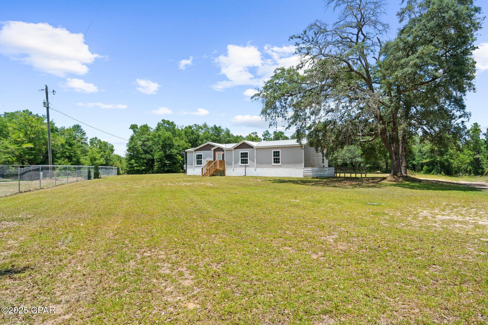 2416 Victory Road Road, Chipley, Florida image 2