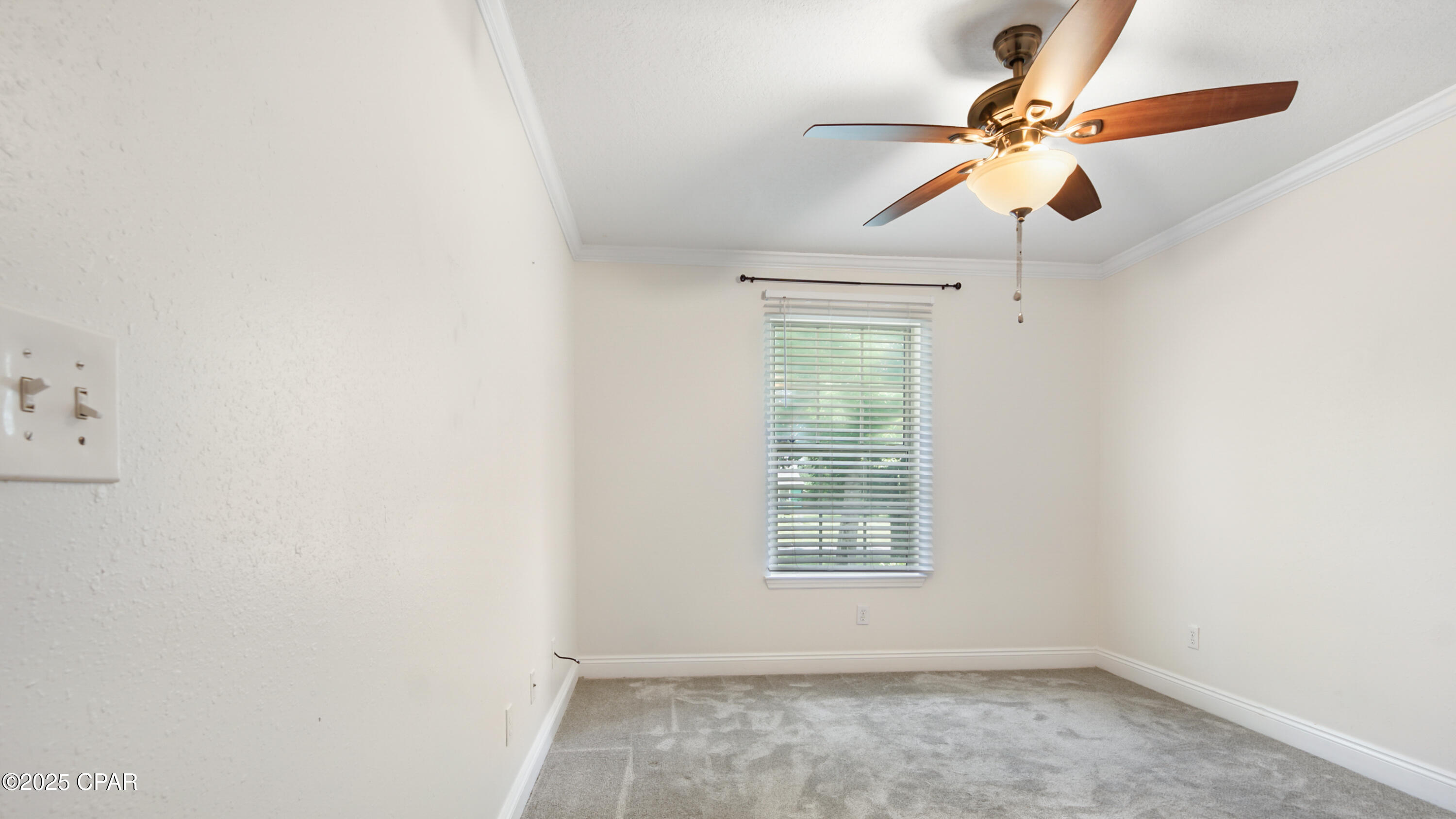 5218 Indian Bluff Drive, Youngstown, Florida image 26
