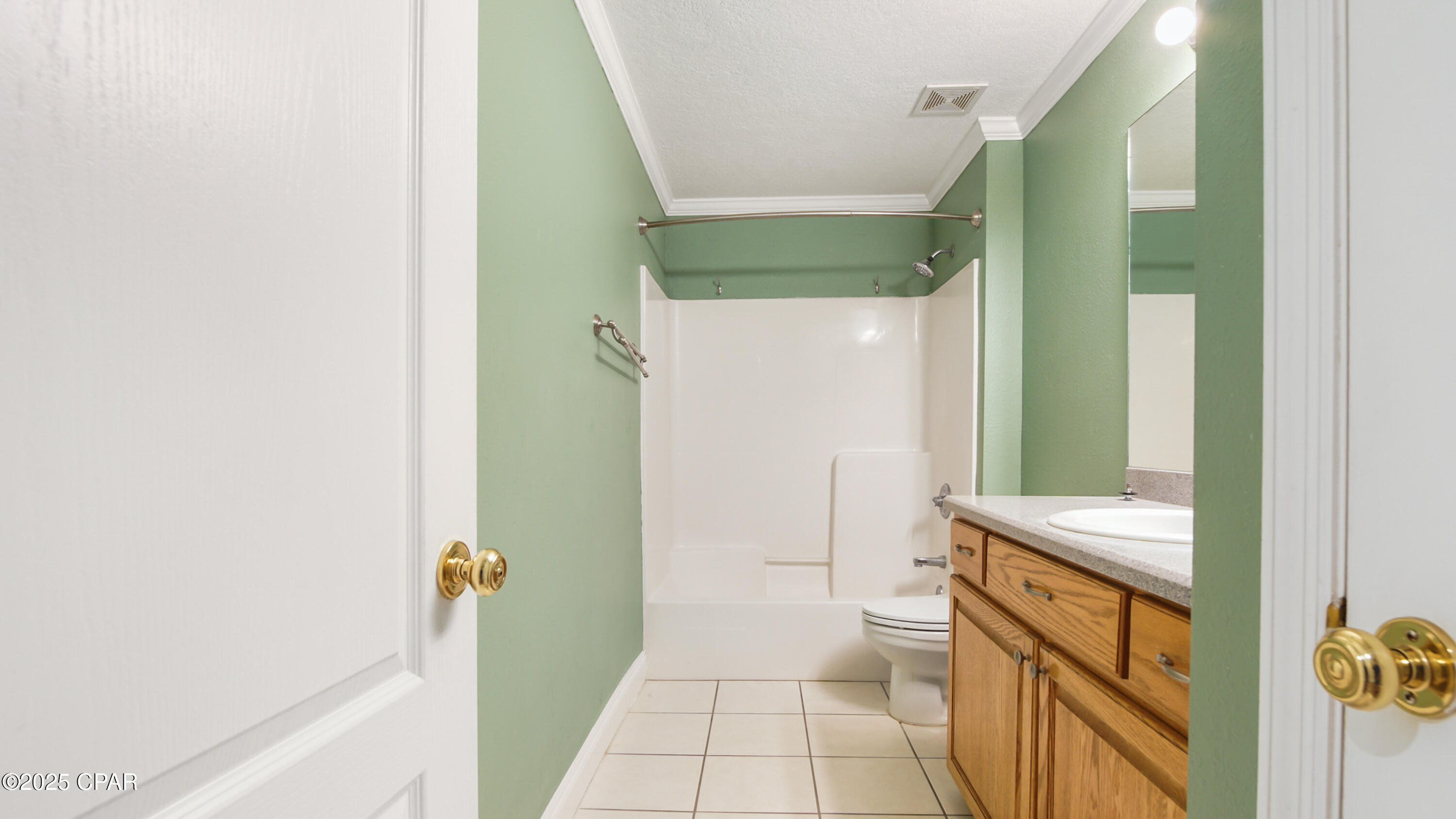 5218 Indian Bluff Drive, Youngstown, Florida image 28