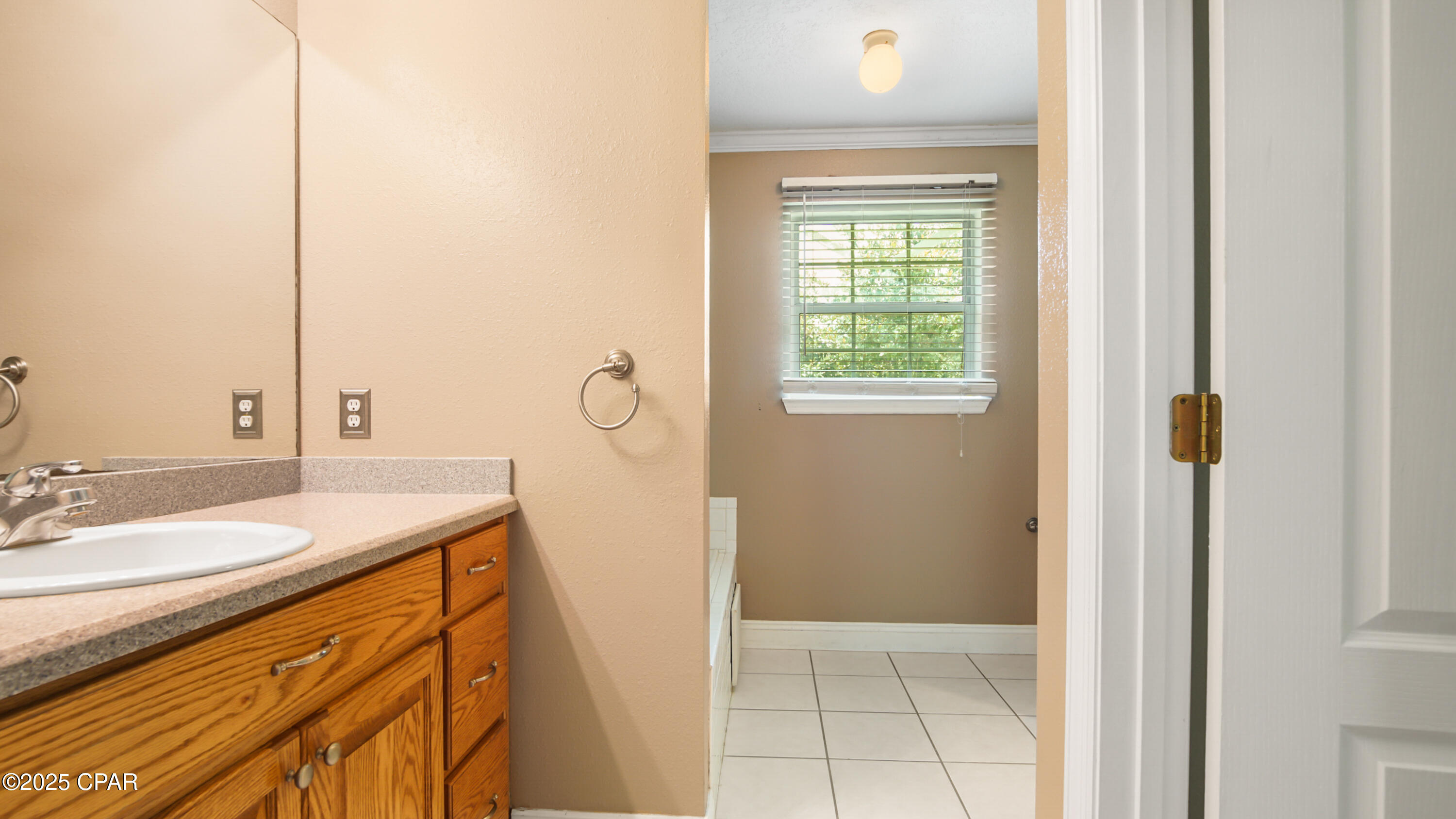 5218 Indian Bluff Drive, Youngstown, Florida image 33