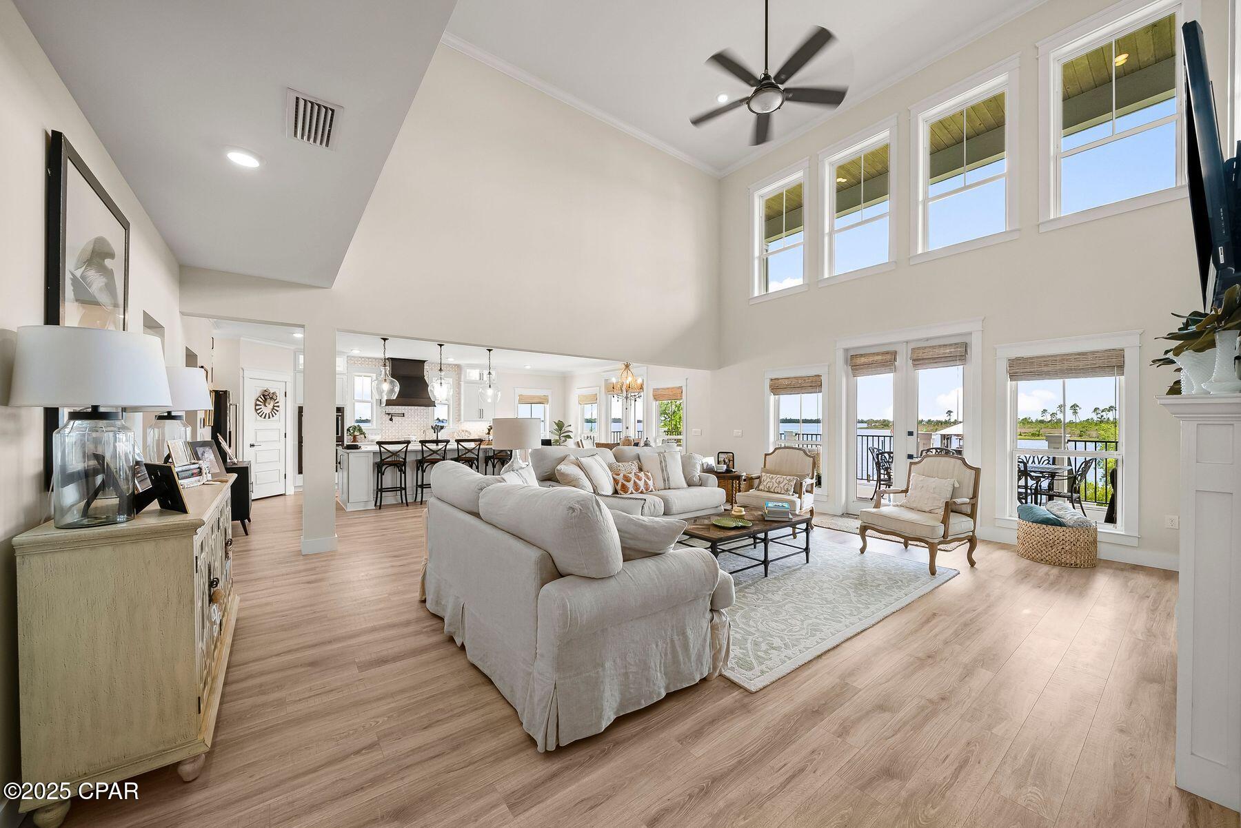 389 Confidence Way, Southport, Florida image 11