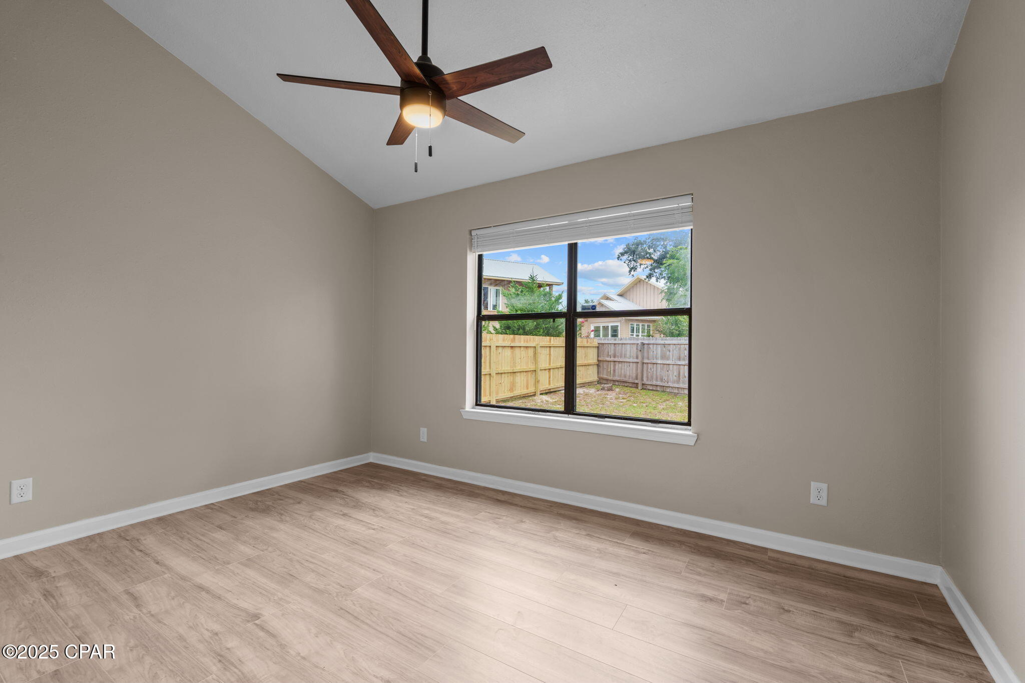 Image 19 For 502 Sunshine Court