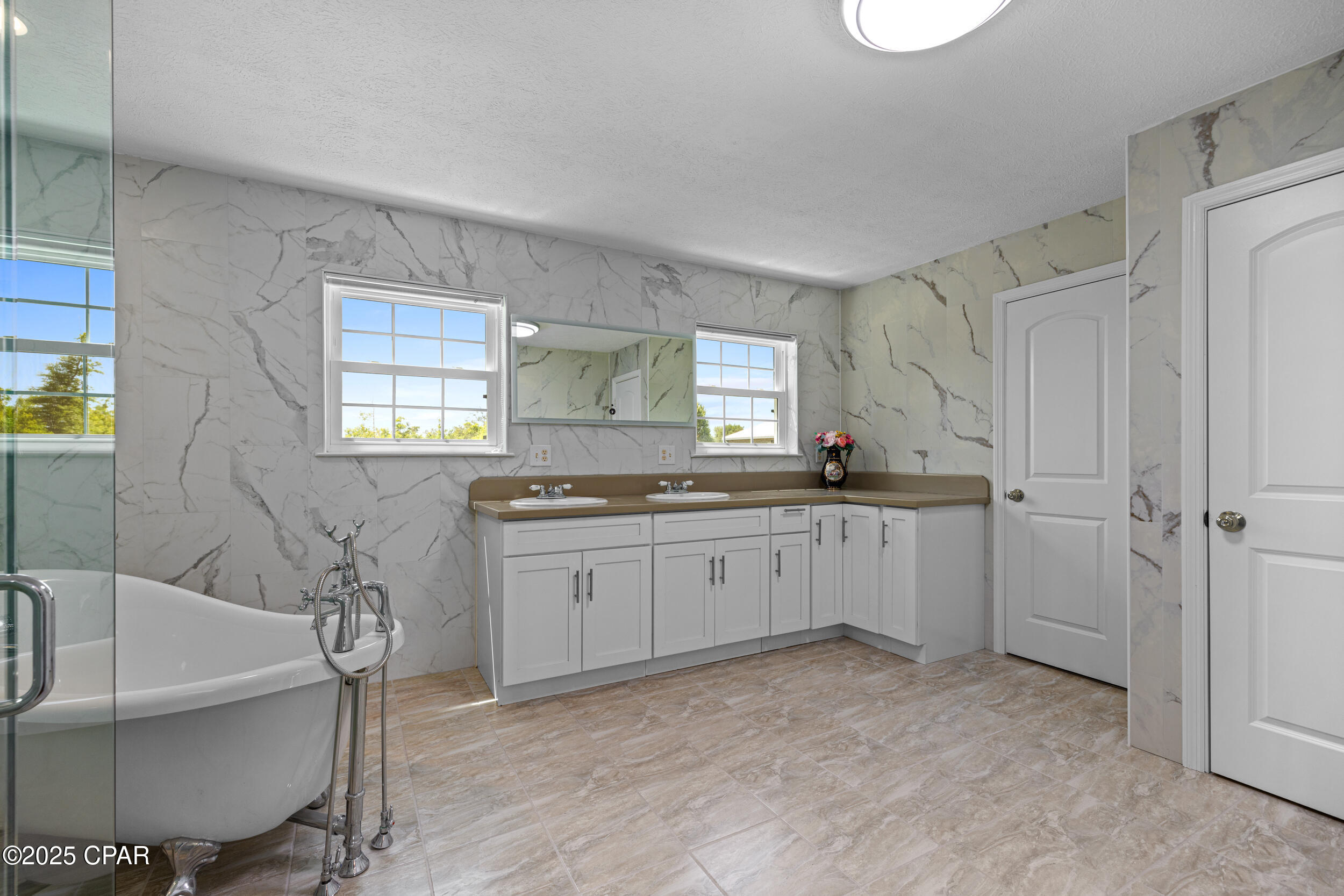 4311 De Len Drive, Panama City, Florida image 10