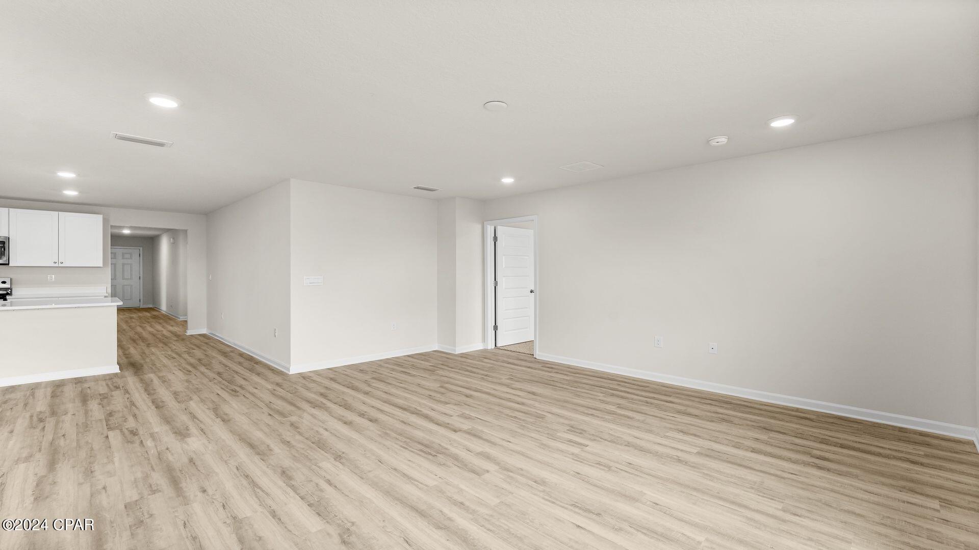 8345 Park Place Drive, Panama City, Florida image 13