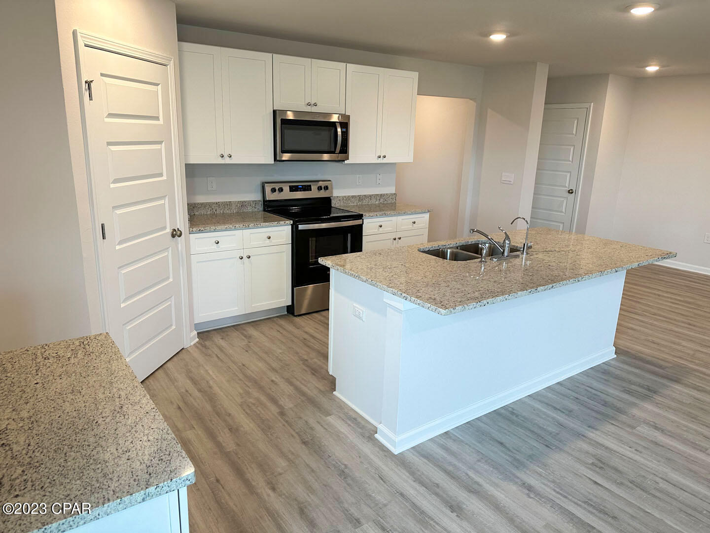 8341 Park Place Drive, Panama City, Florida image 6