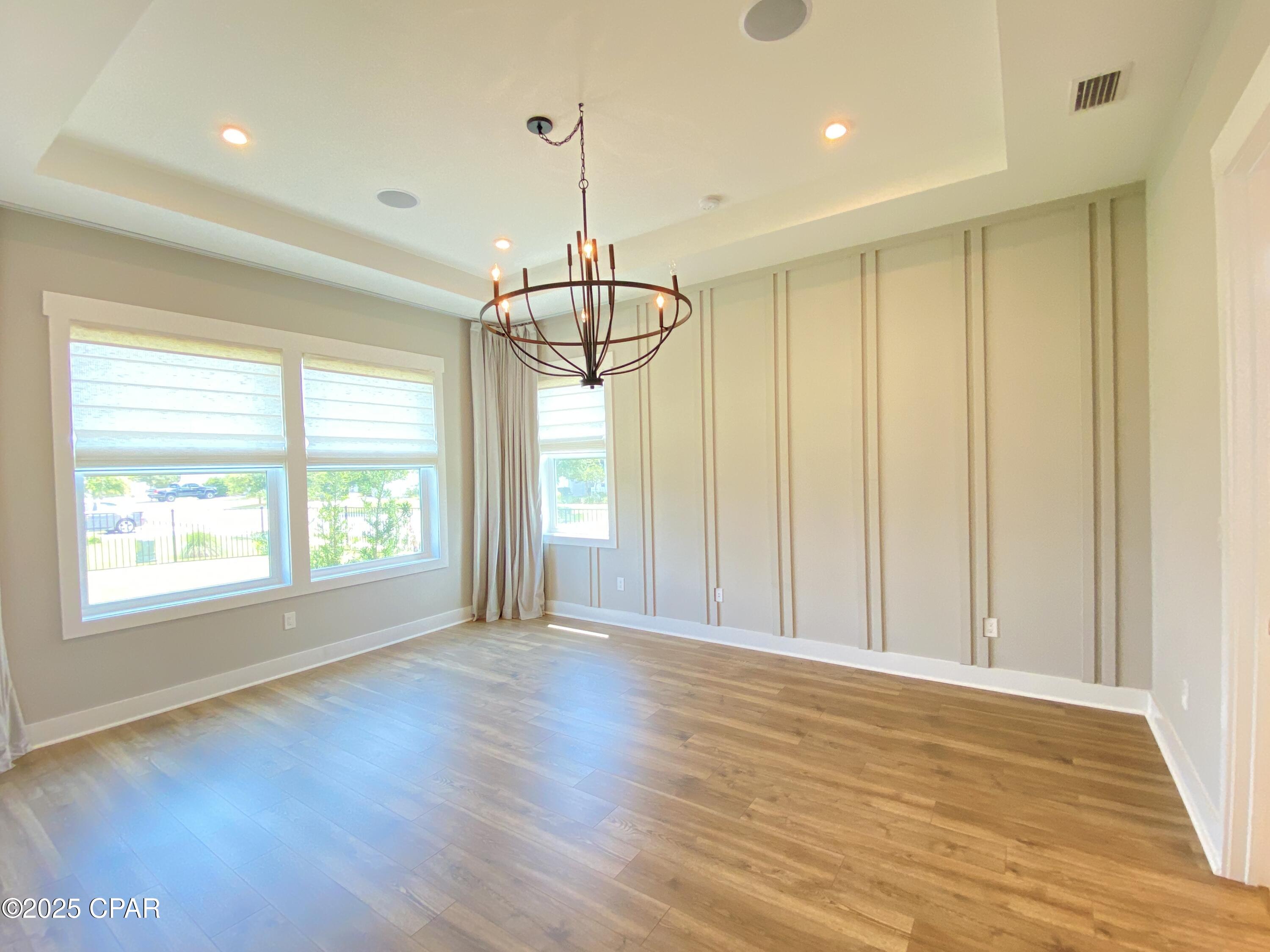 Listing photo id 8 for 131 Lafayette Road