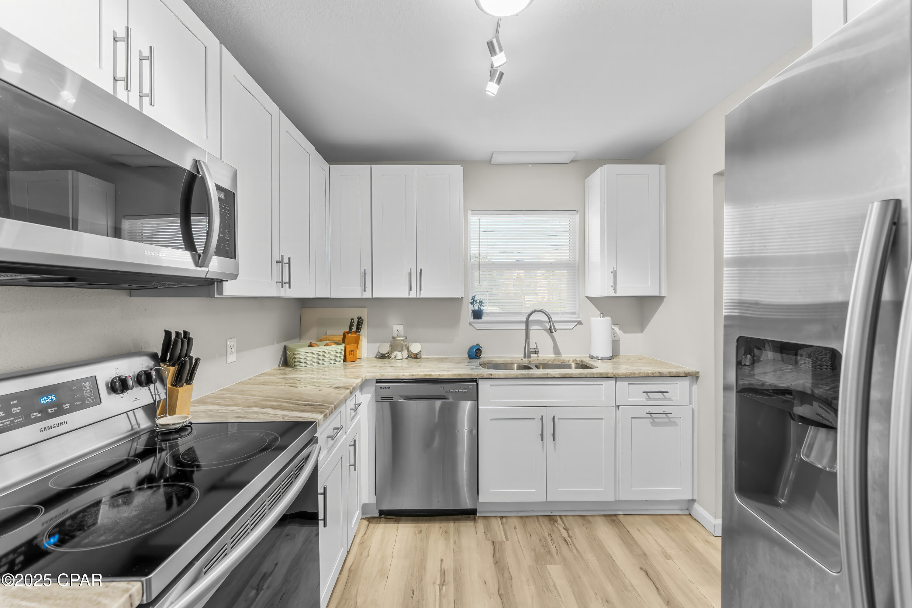 5306 Thomas Drive #4, Panama City Beach, Florida image 6