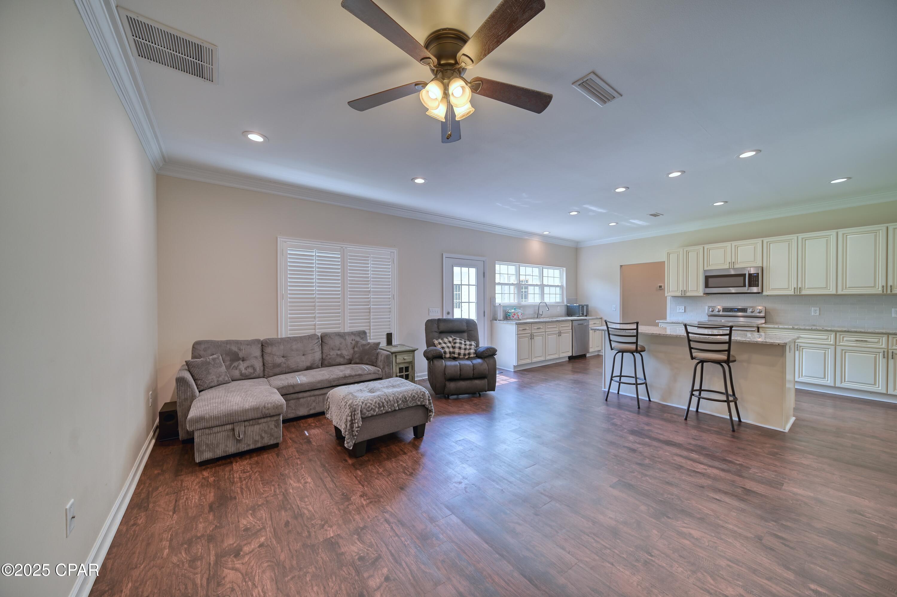 13213 Spring Fork Lane, Southport, Florida image 7