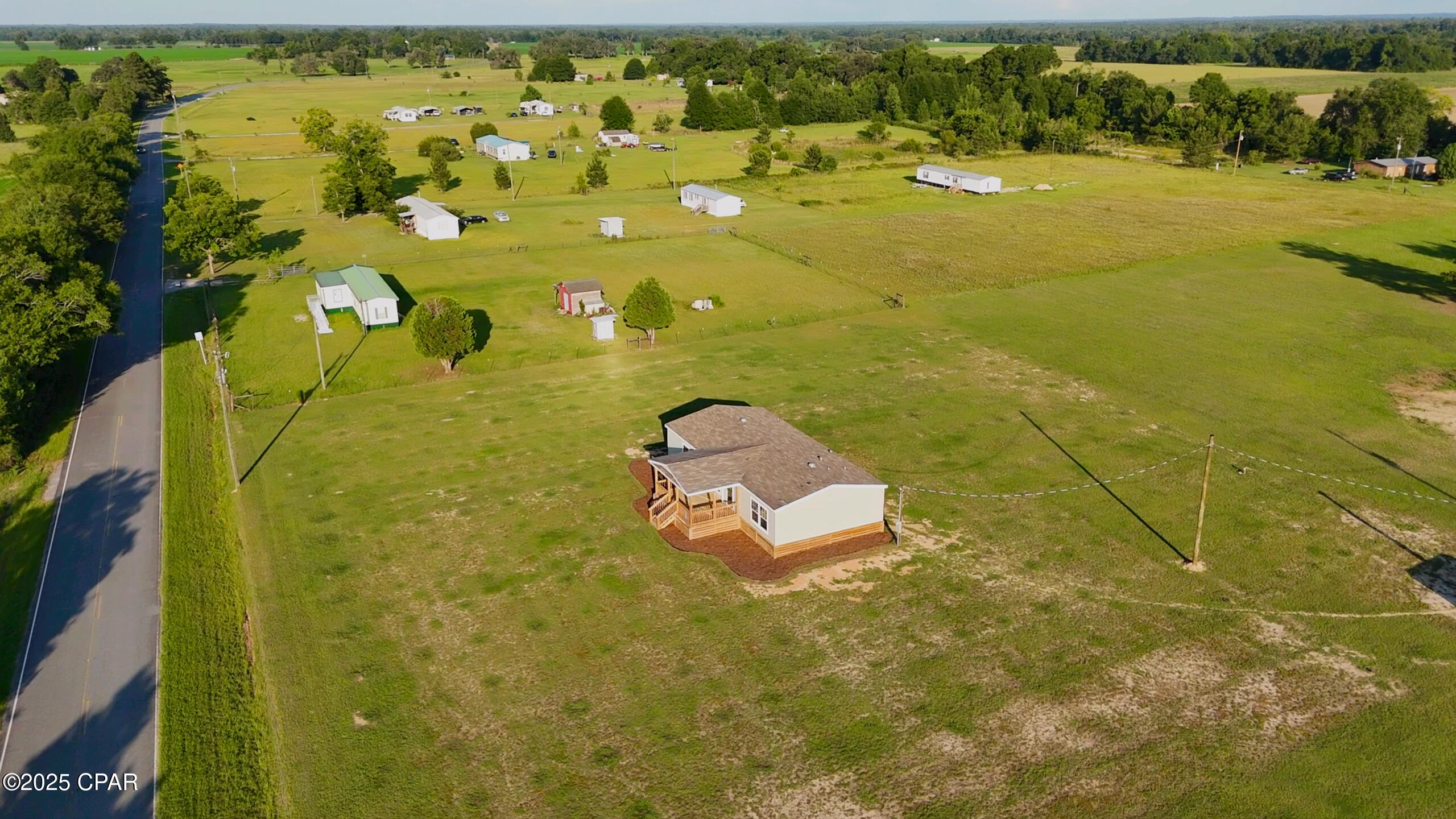 6815 Welcome Church Road, Grand Ridge, Florida image 22