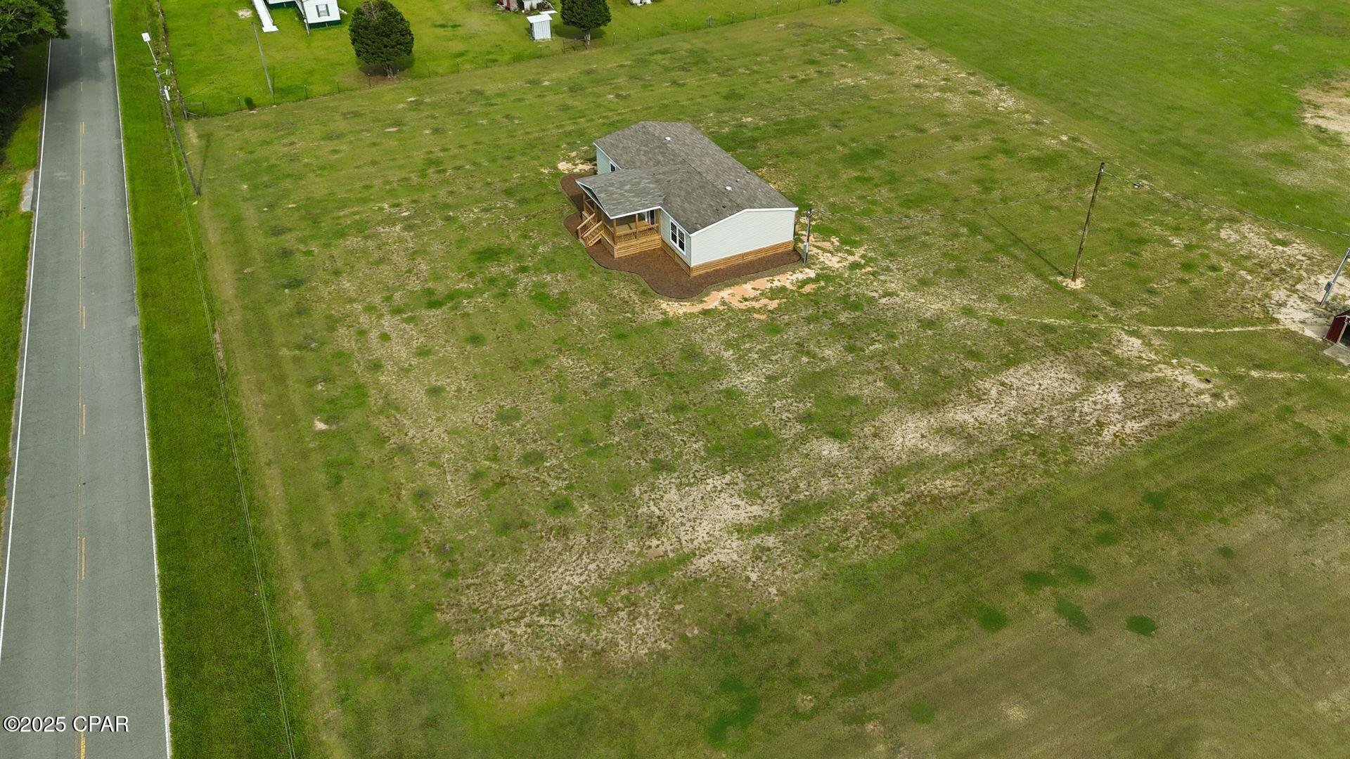 6815 Welcome Church Road, Grand Ridge, Florida image 24