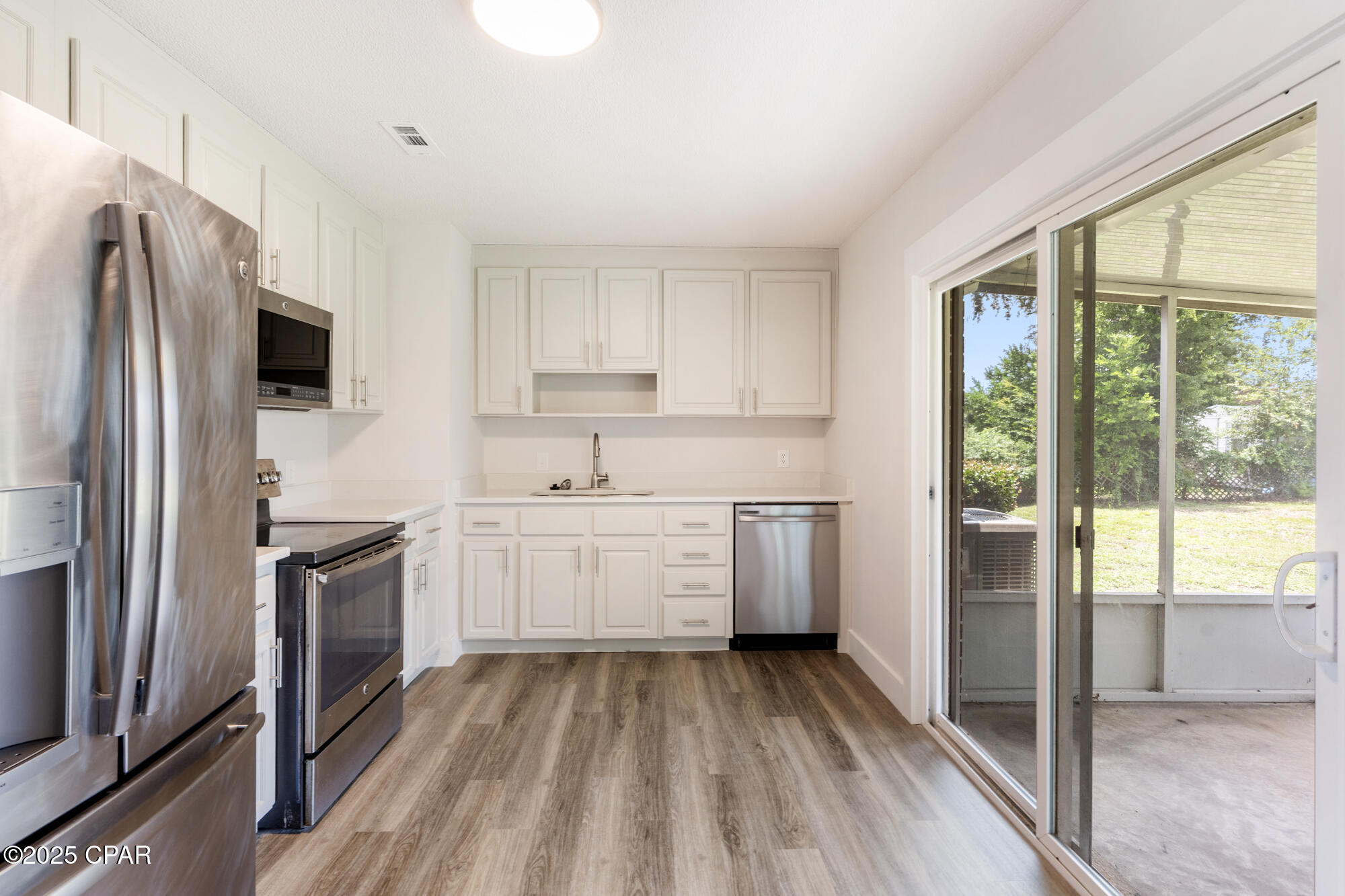 300 S Gay Avenue, Panama City, Florida image 9