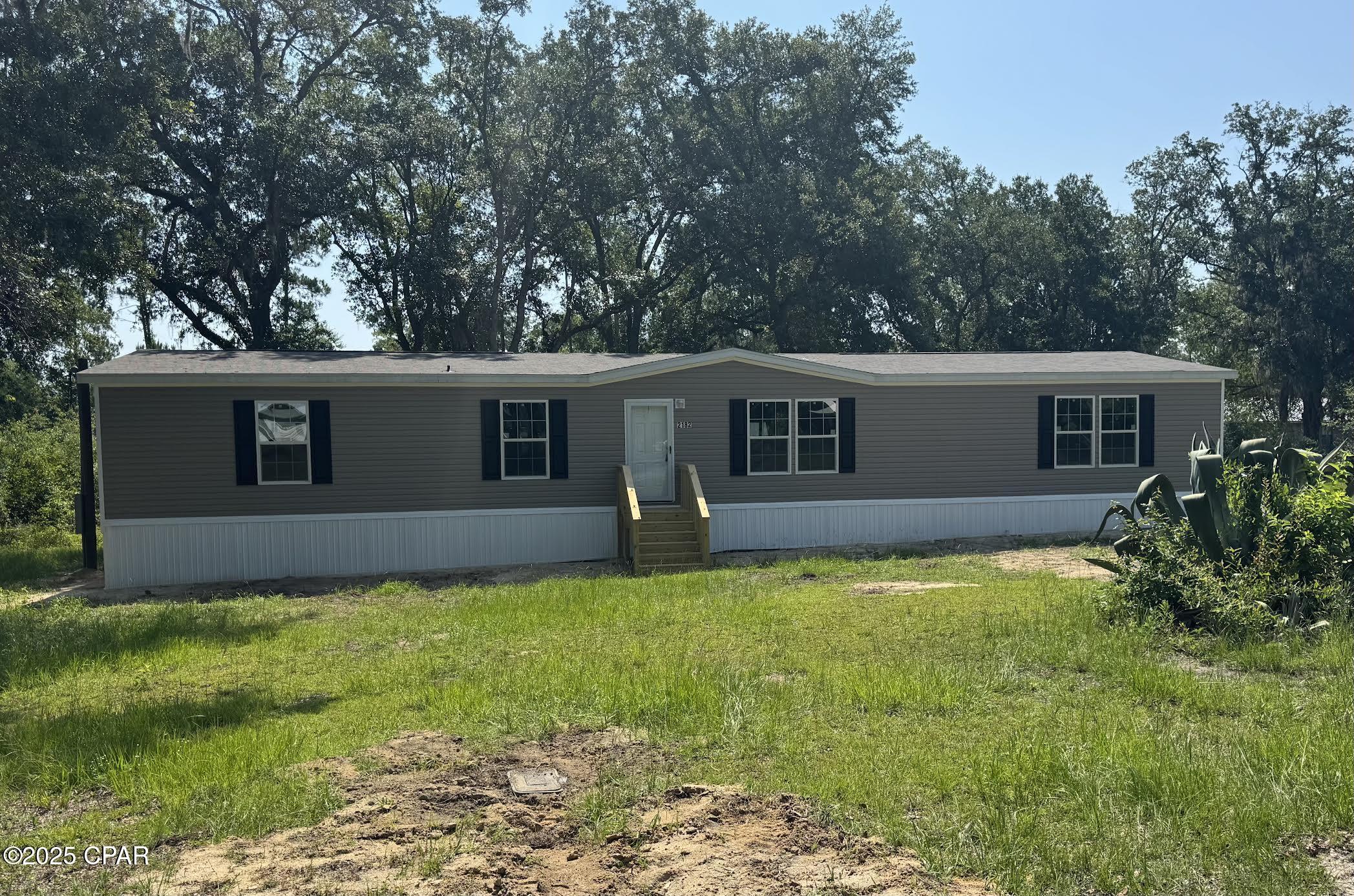2182 Lovers Lane, Grand Ridge, Florida image 1