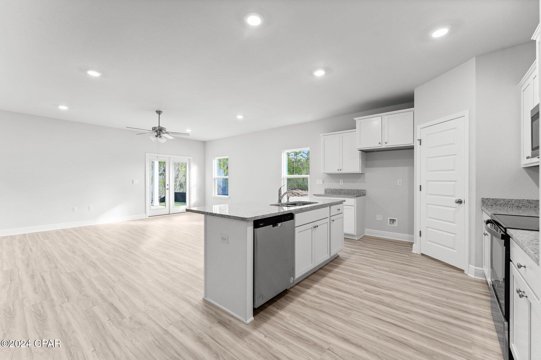 566 Norris Drive, Port St Joe, Florida image 16