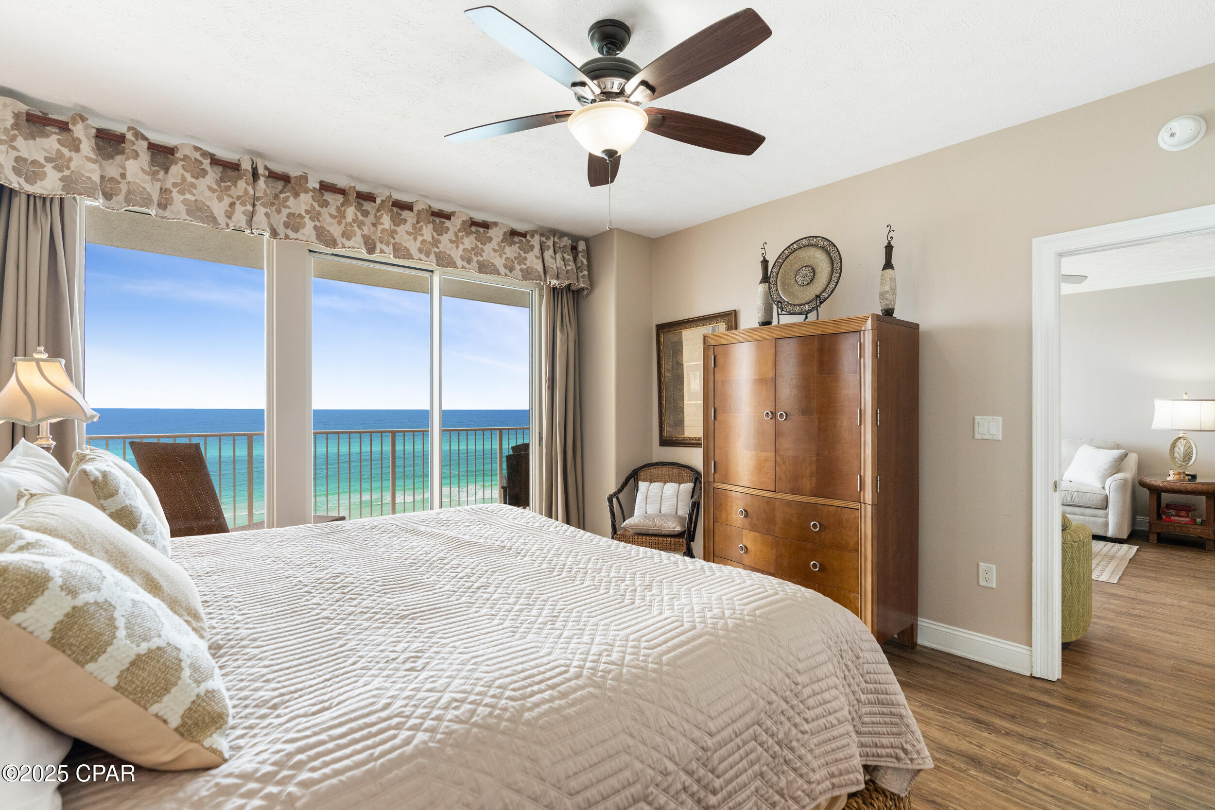 Image 30 For 5004 Thomas Drive 1704