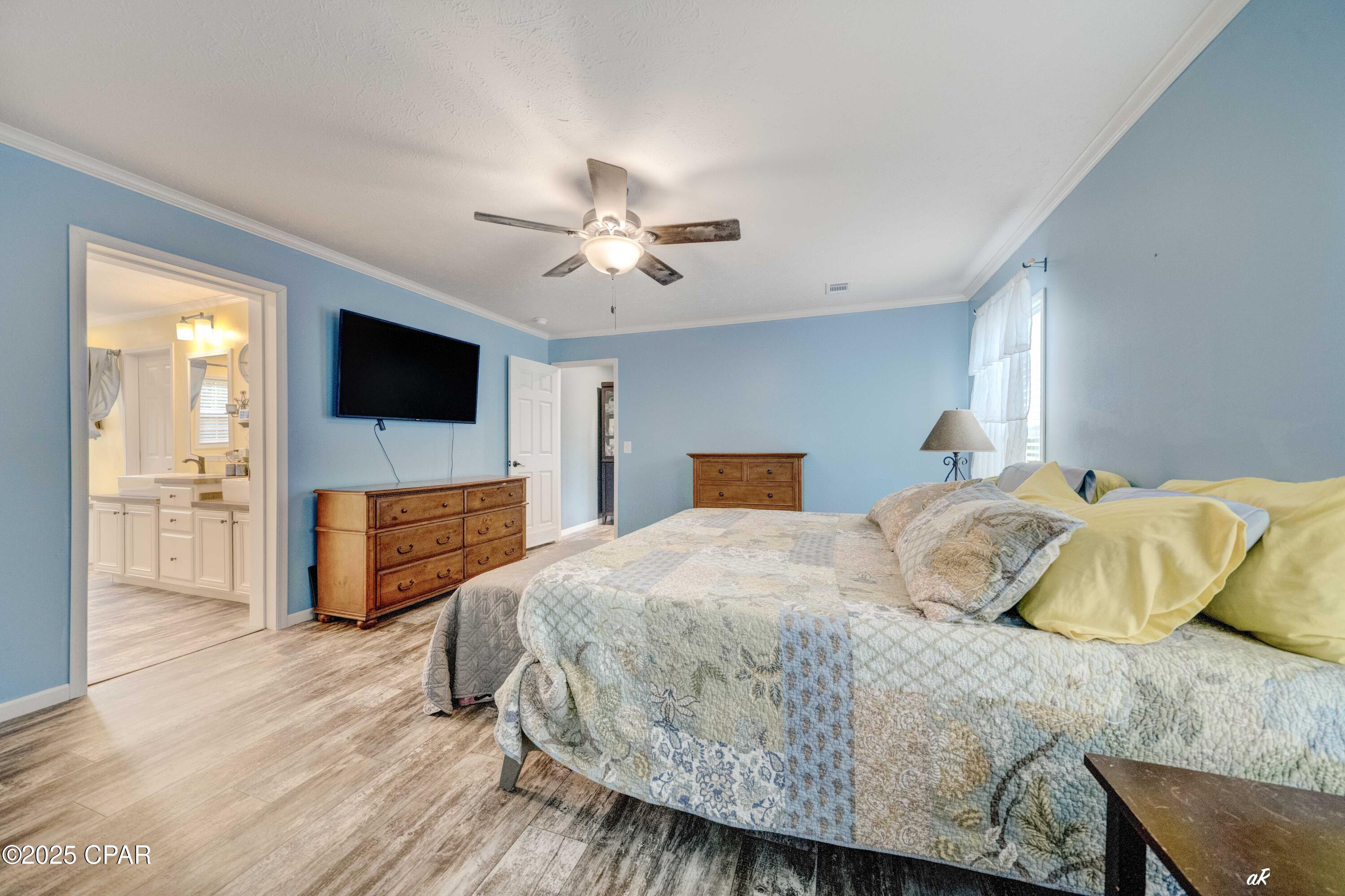 9122 Merlin Drive, Youngstown, Florida image 17