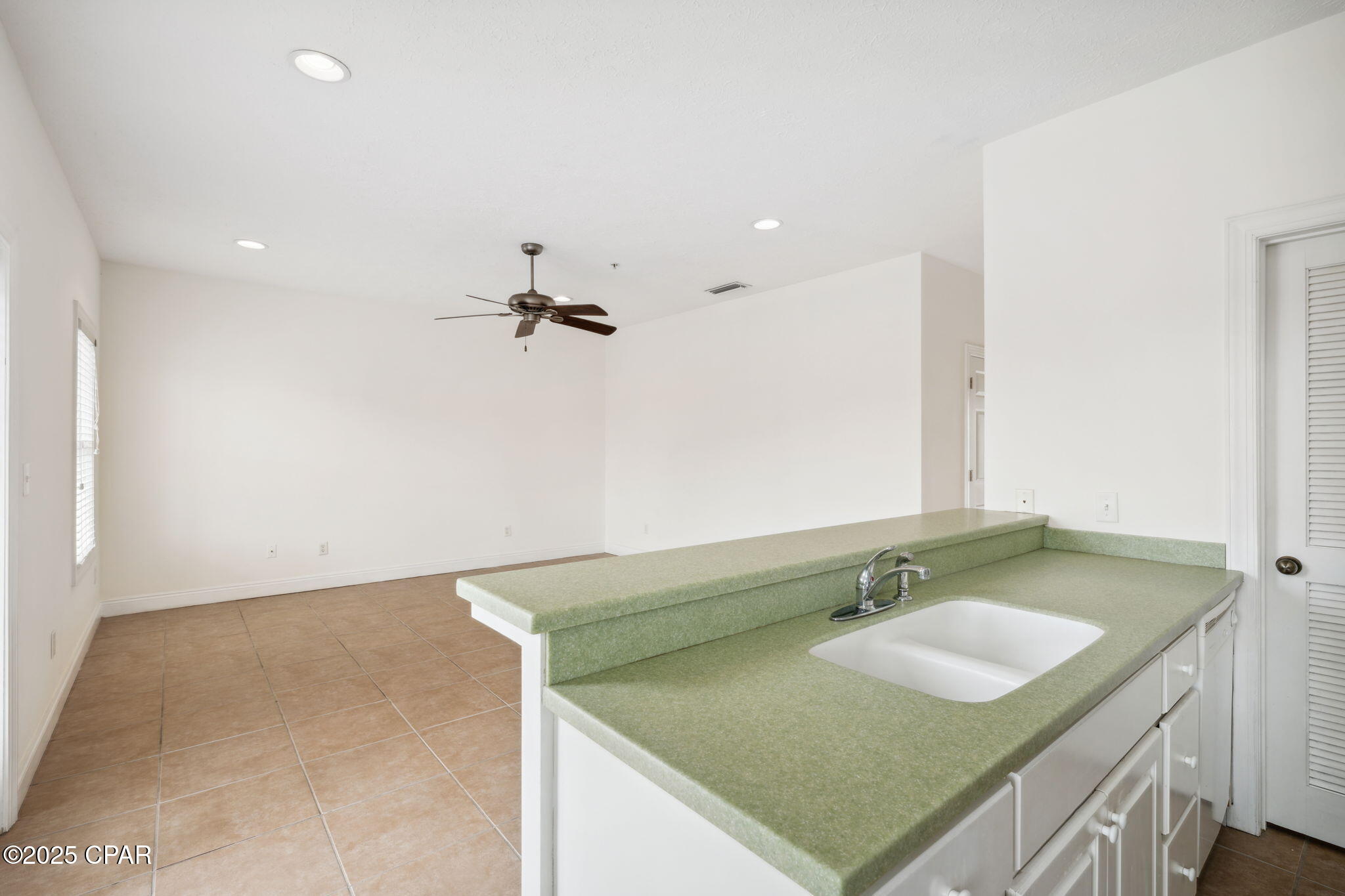 Image 15 For 214 Bonita Circle D