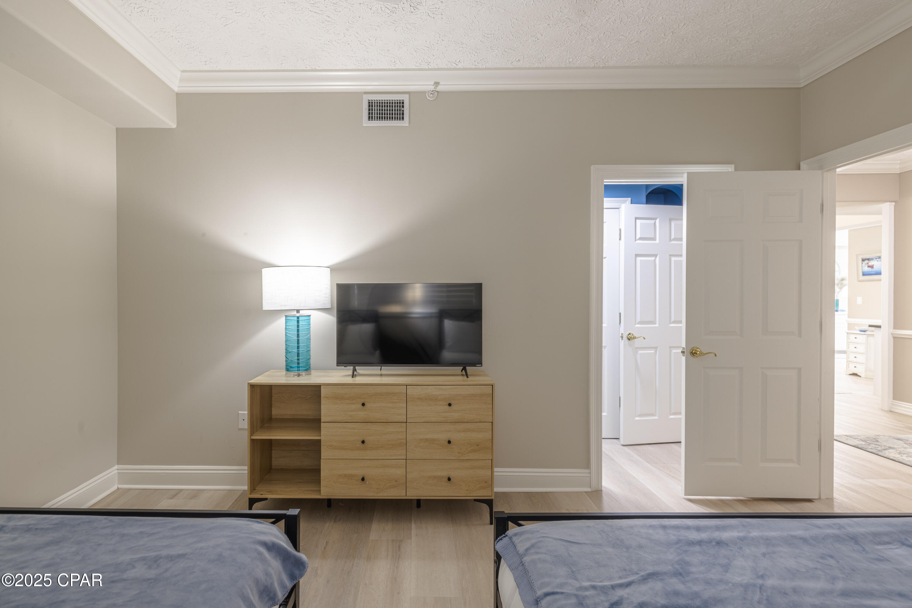 Listing photo id 39 for 7115 Thomas Drive 801
