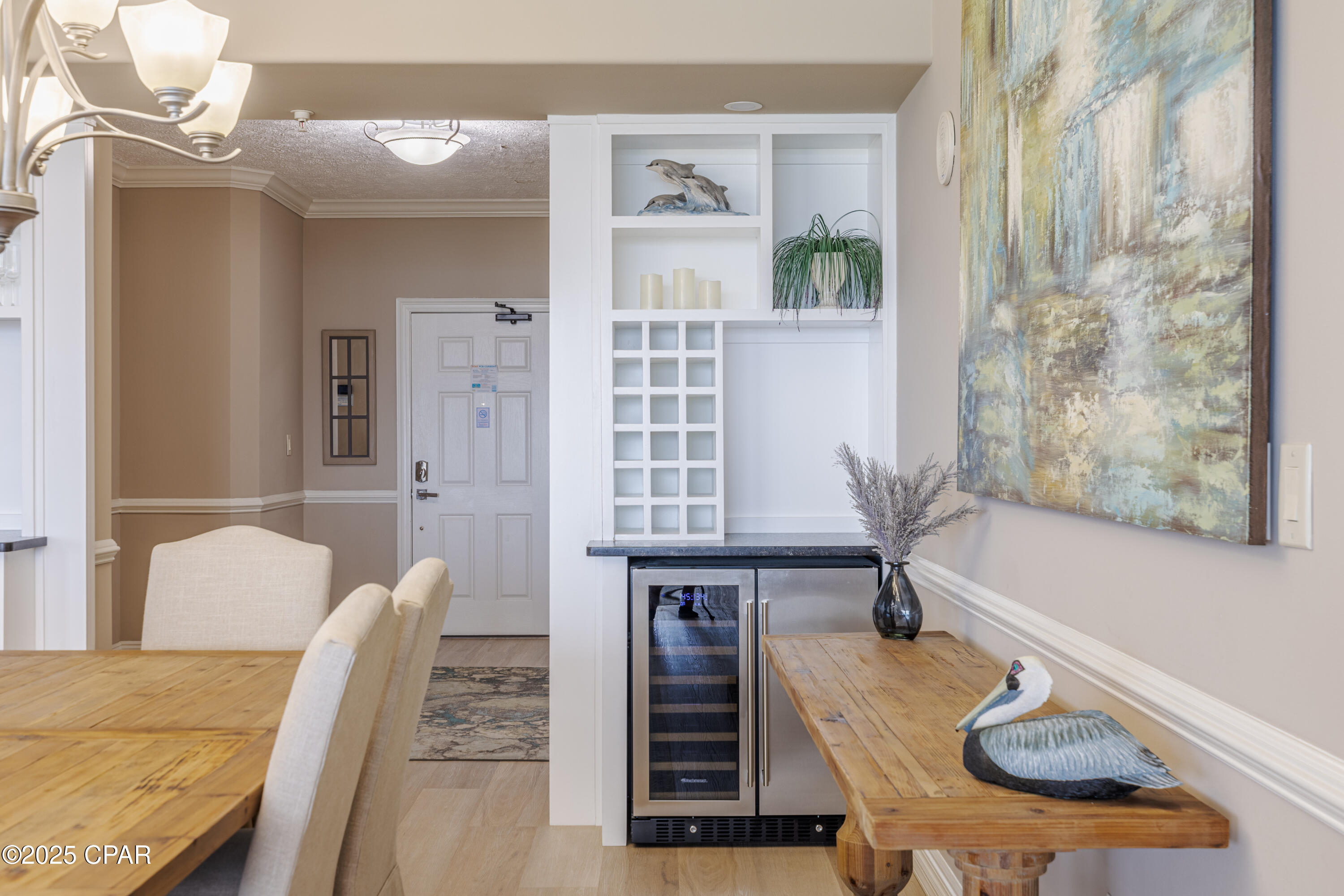 Listing photo id 6 for 7115 Thomas Drive 801