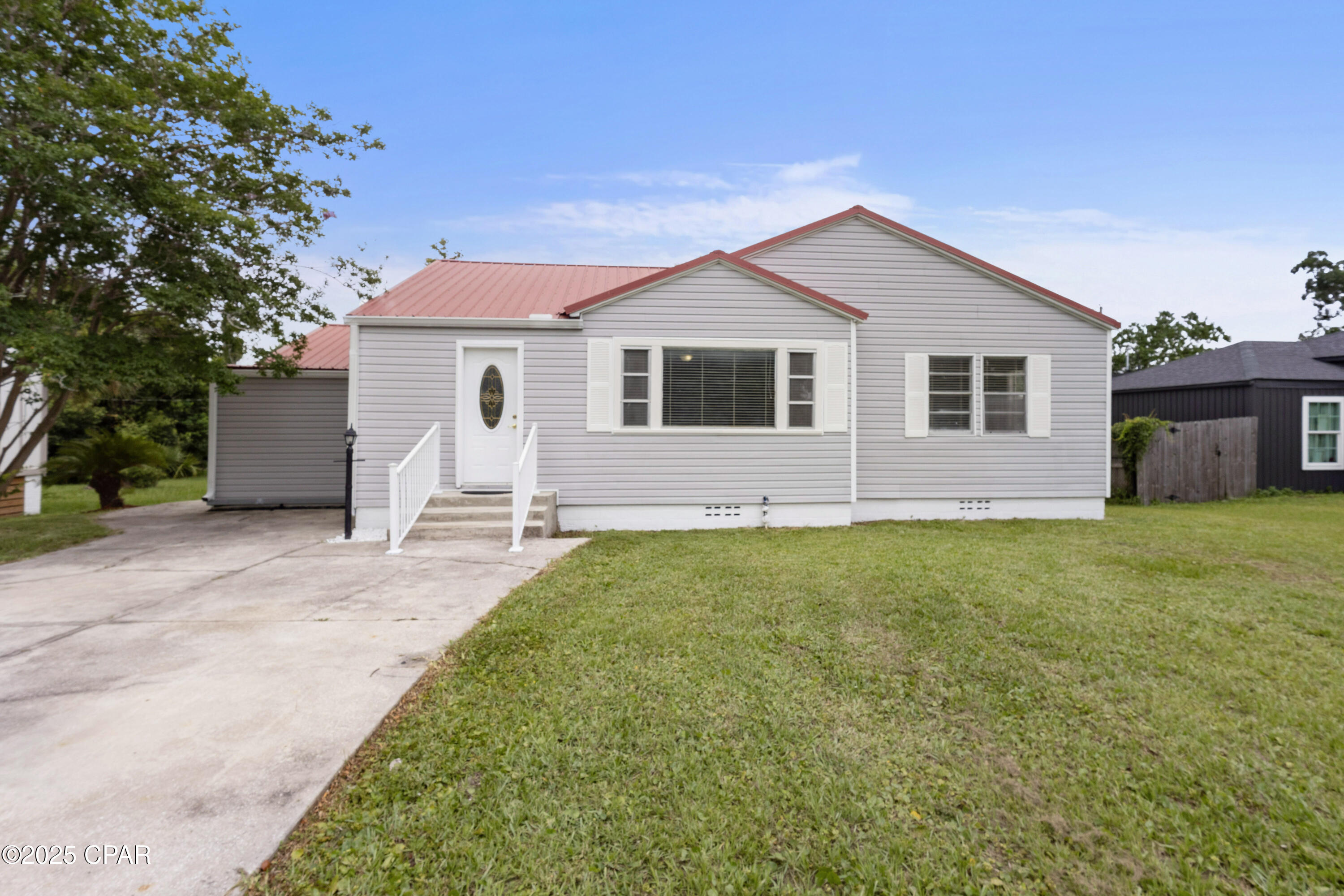 Image 1 For 210 Cove Boulevard