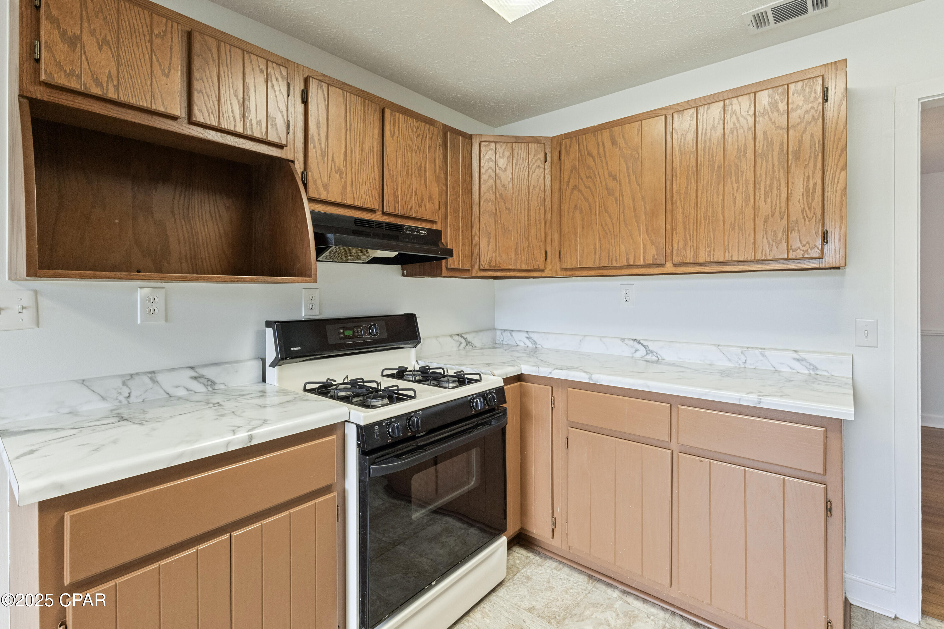 210 N Cove Boulevard, Panama City, Florida image 11