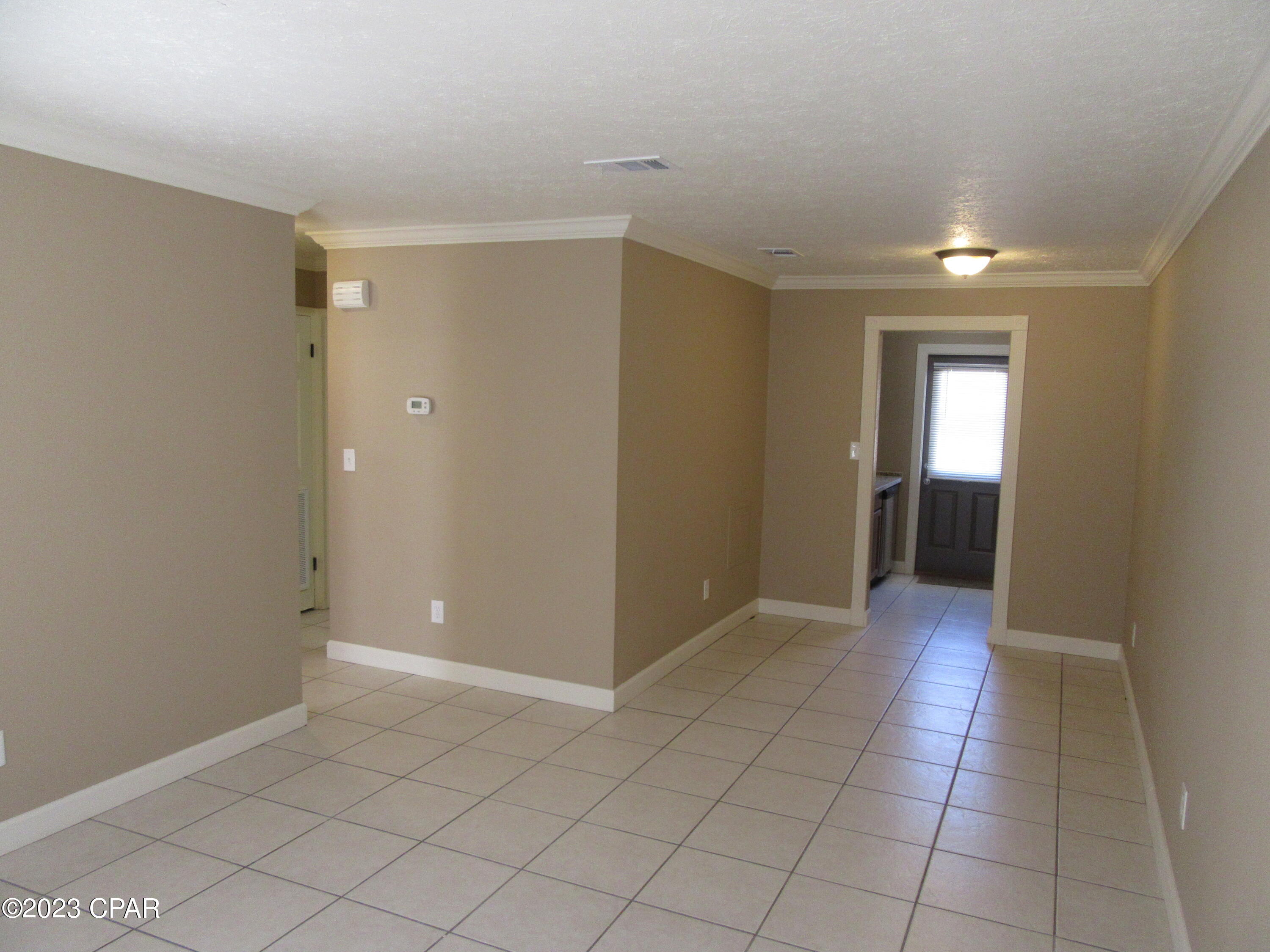 Image 3 For 1420 New York Avenue #b