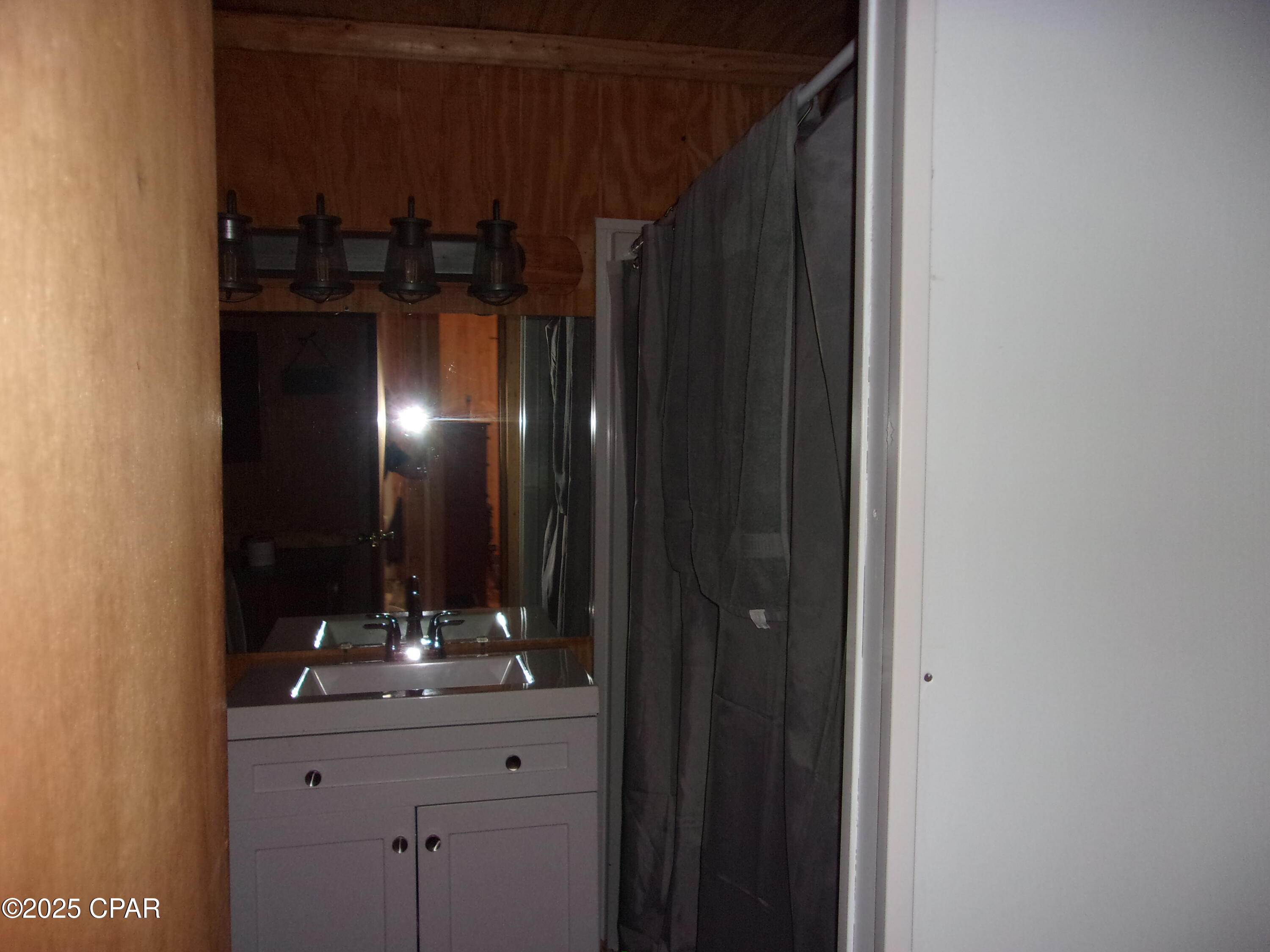 711 Heavener Lane, Southport, Florida image 11