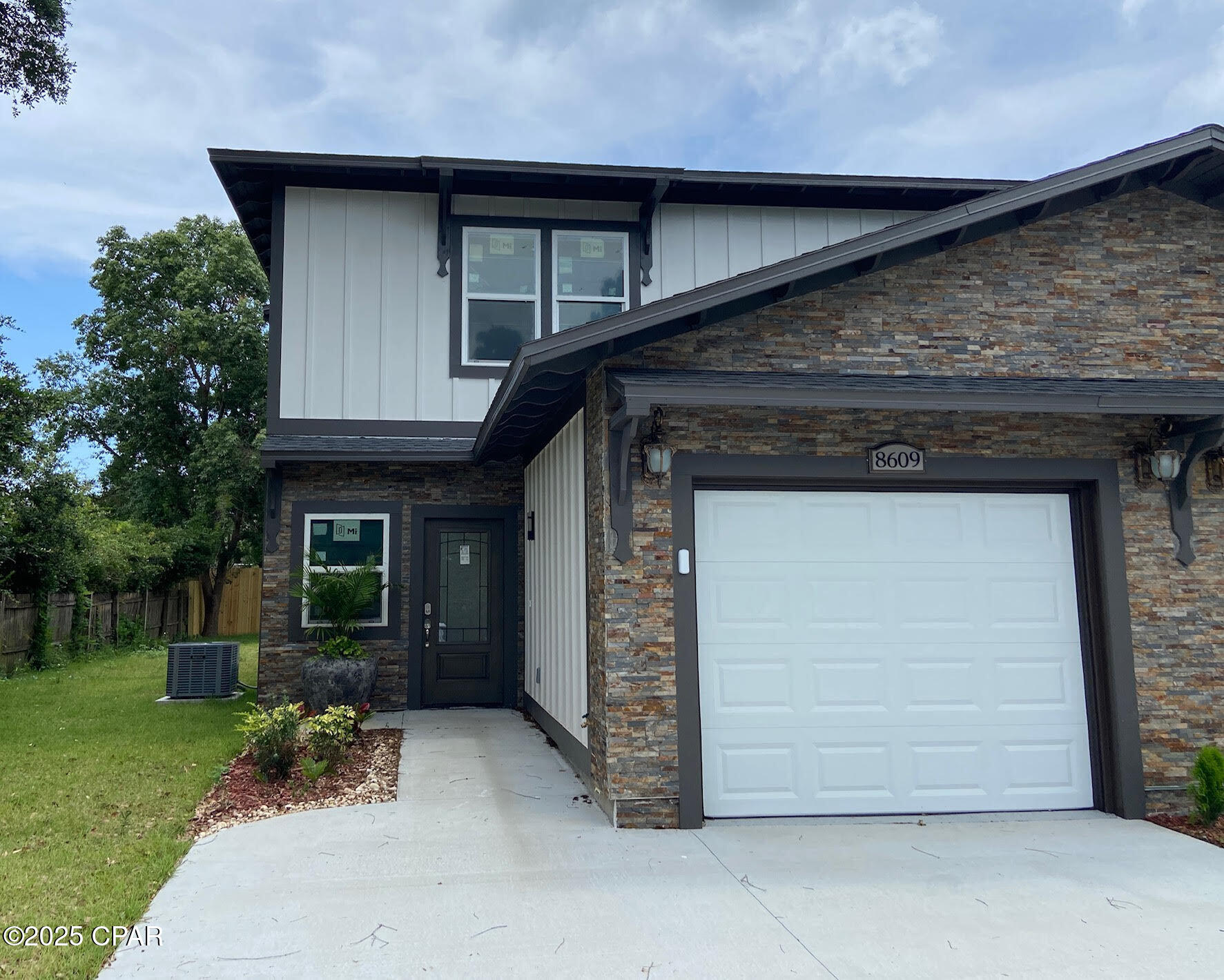 Image 1 For 8609 Laird Street