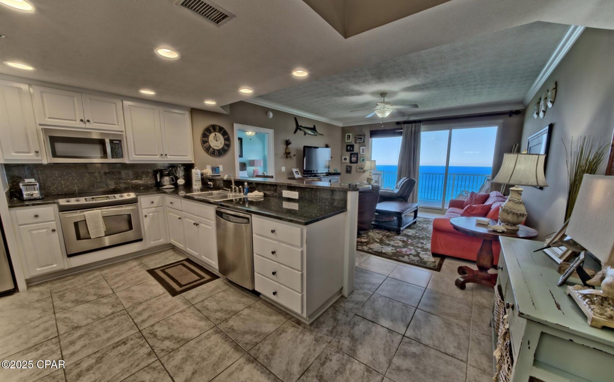 5004 Thomas Drive #1806, Panama City, Florida image 4