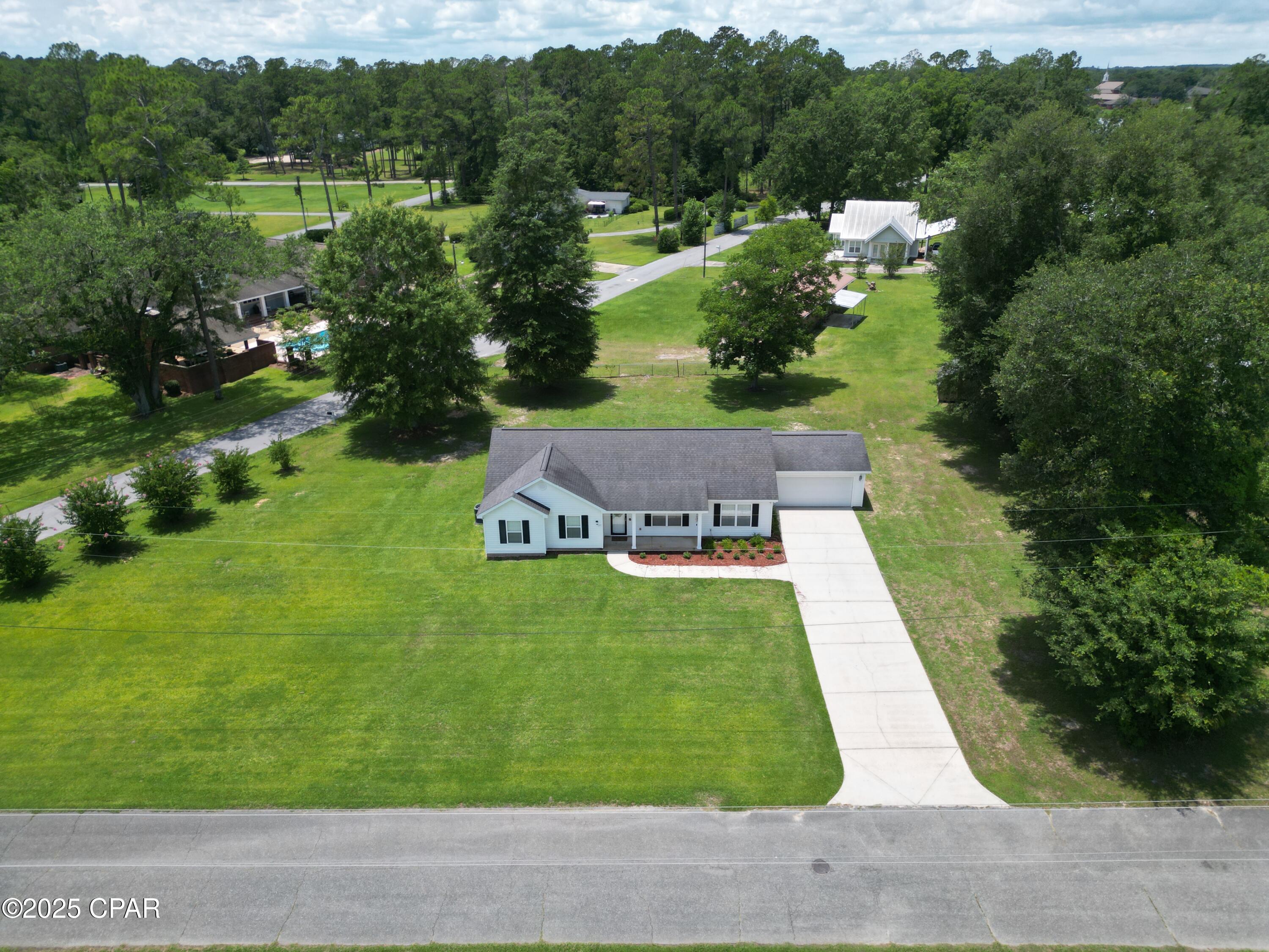 5373 Ezell Street, Graceville, Florida image 1