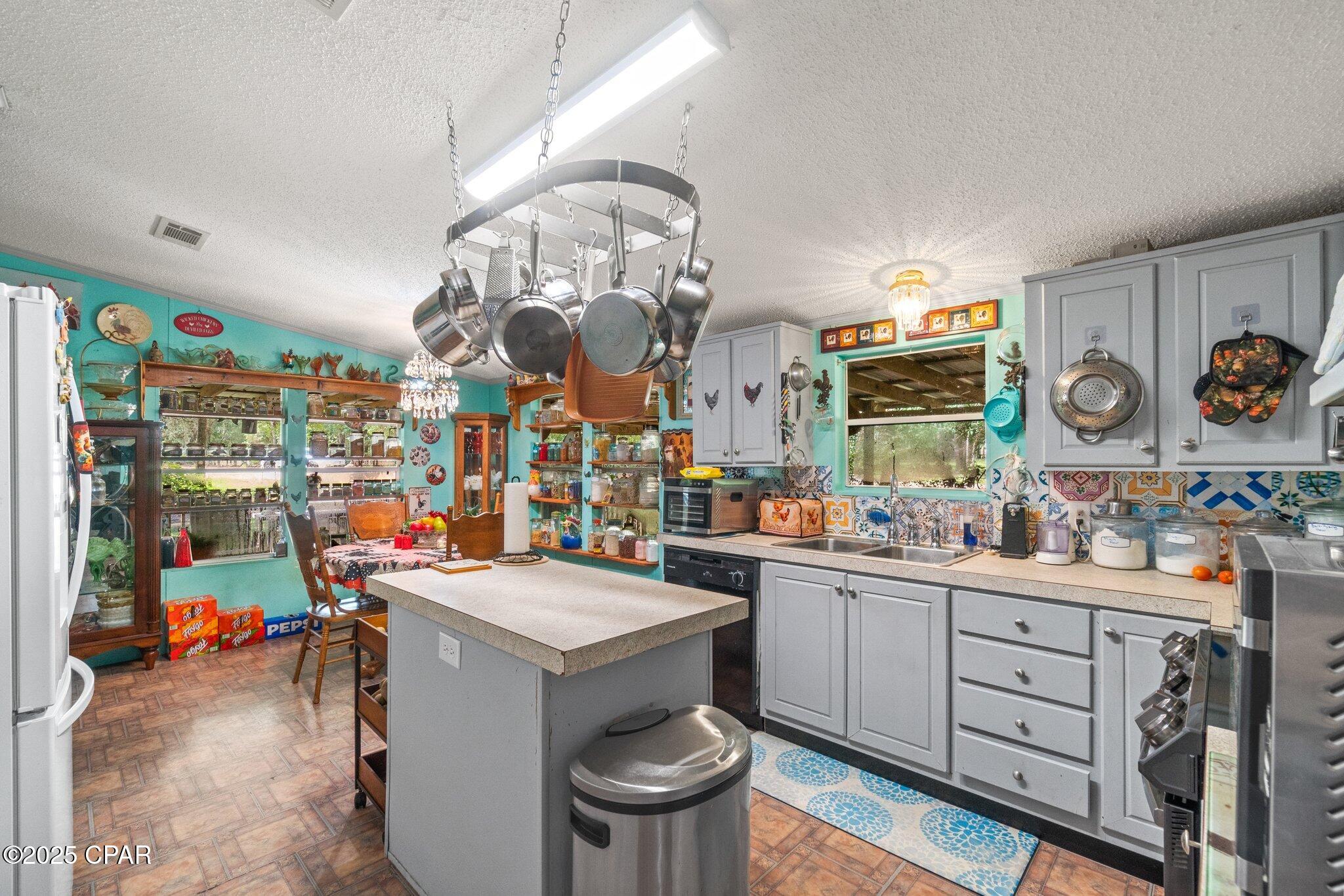 3317 Lakeshore Drive, Chipley, Florida image 20
