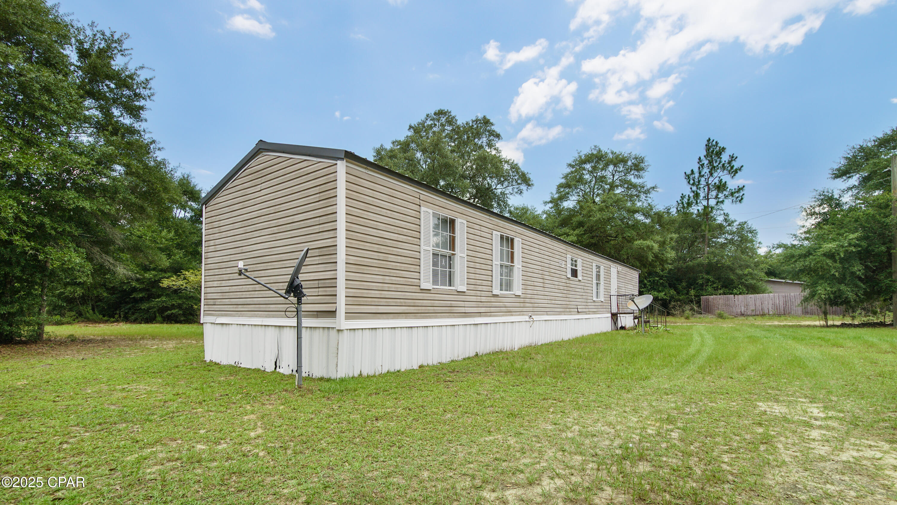 20015 Warnock Road, Fountain, Florida image 11