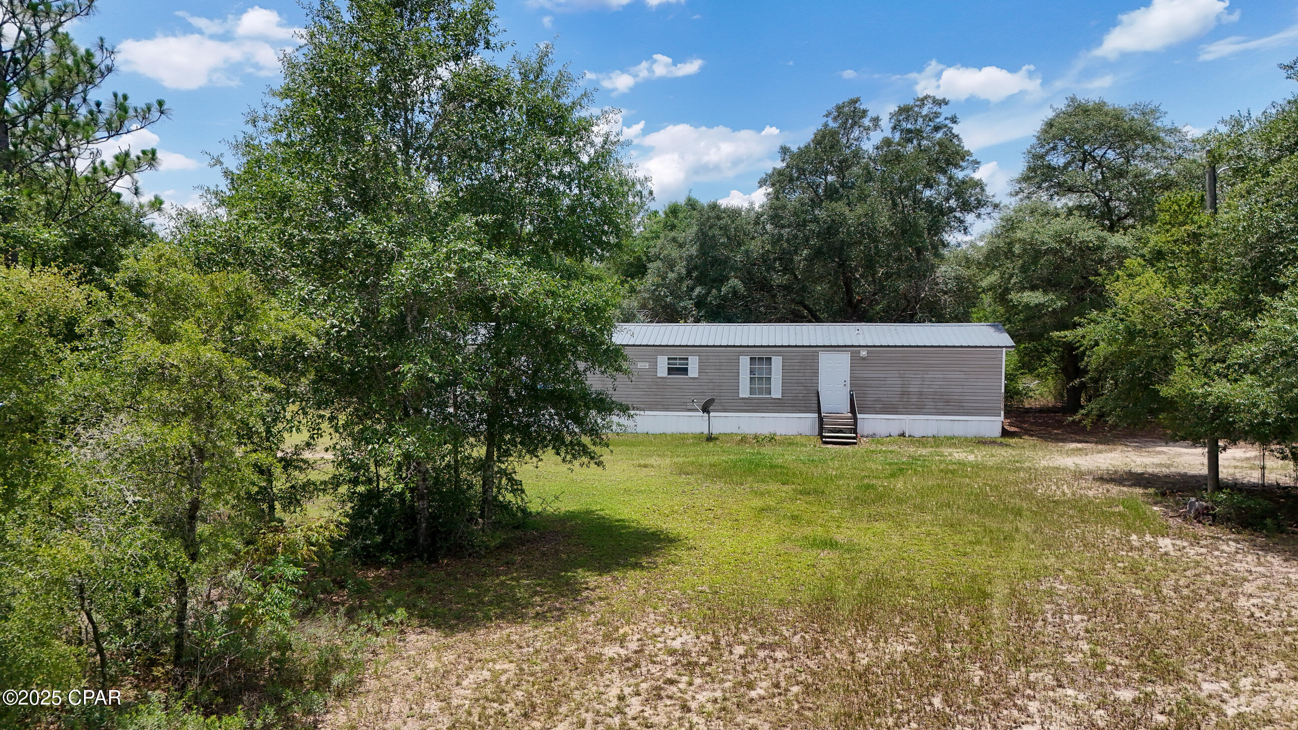 20015 Warnock Road, Fountain, Florida image 2