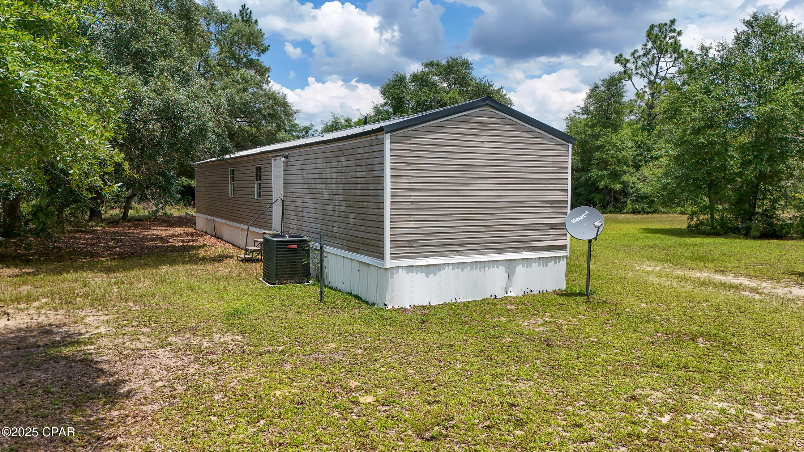 20015 Warnock Road, Fountain, Florida image 5