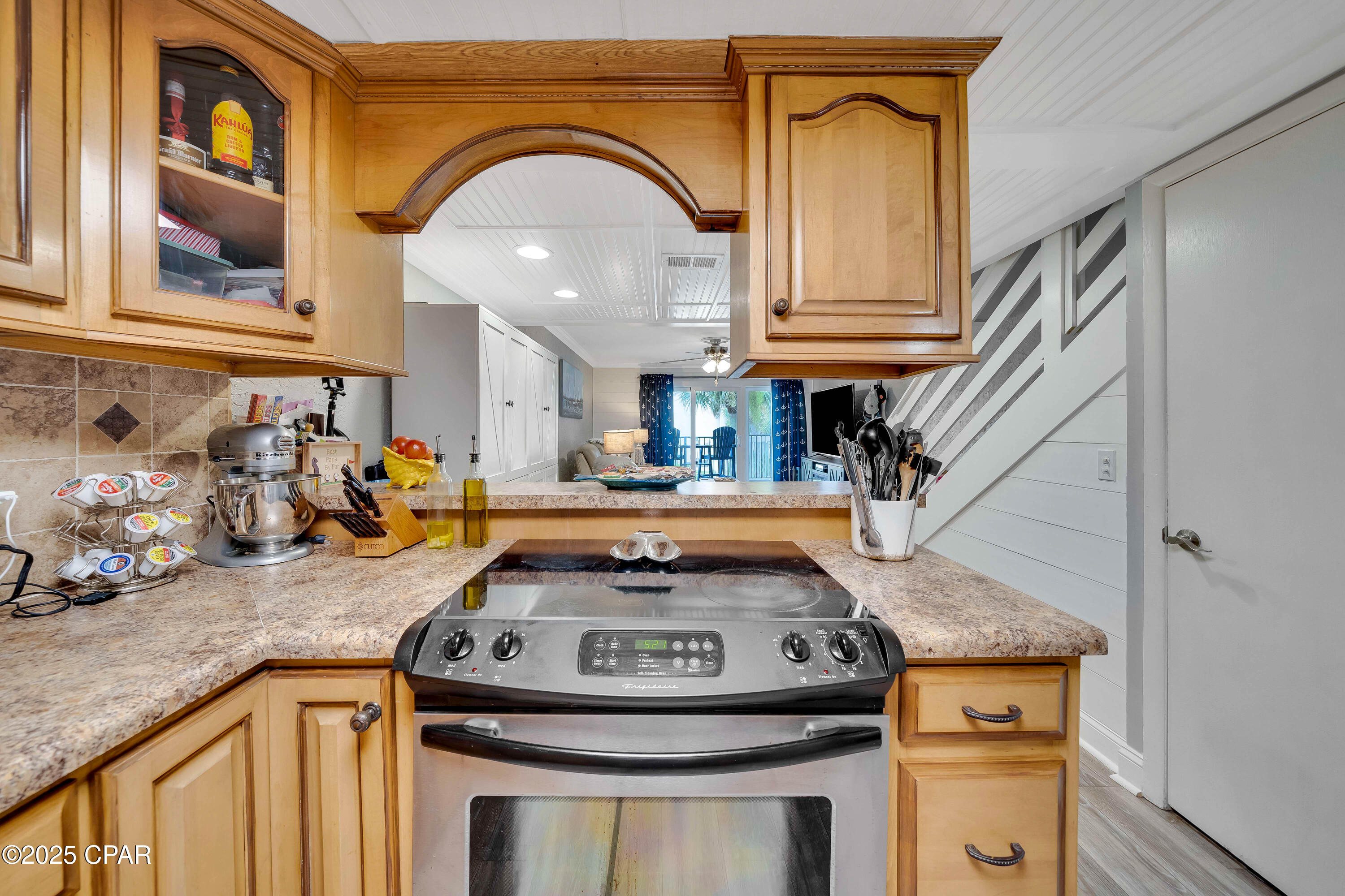 Image 10 For 8727 Thomas Drive B18