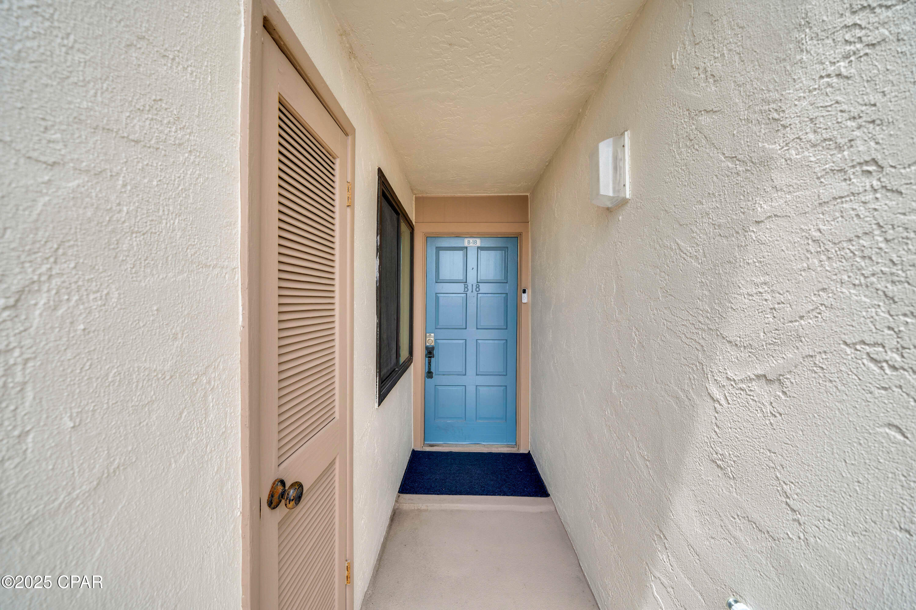Image 2 For 8727 Thomas Drive B18
