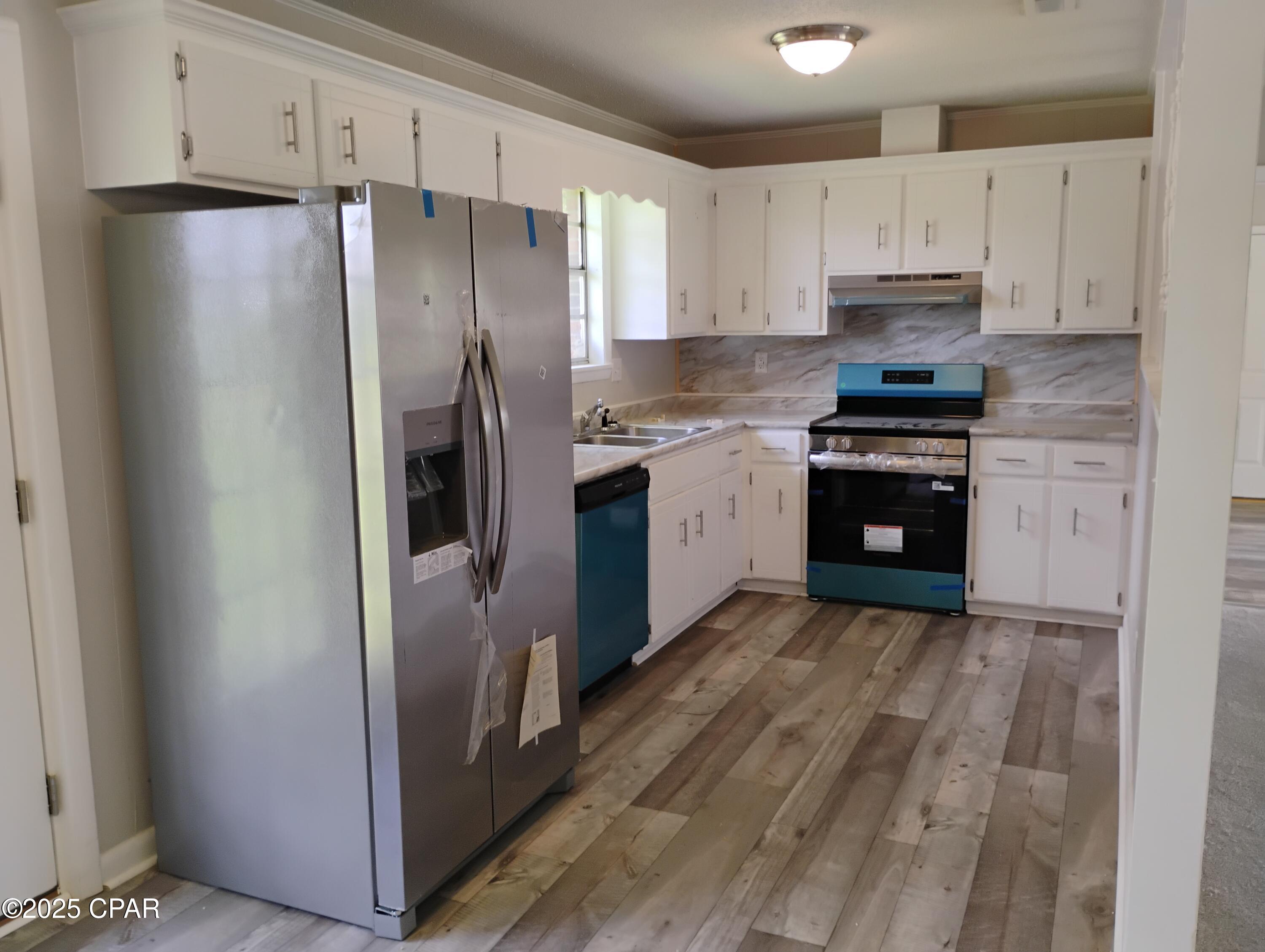 576 Martin Luther King Drive, Chipley, Florida image 3