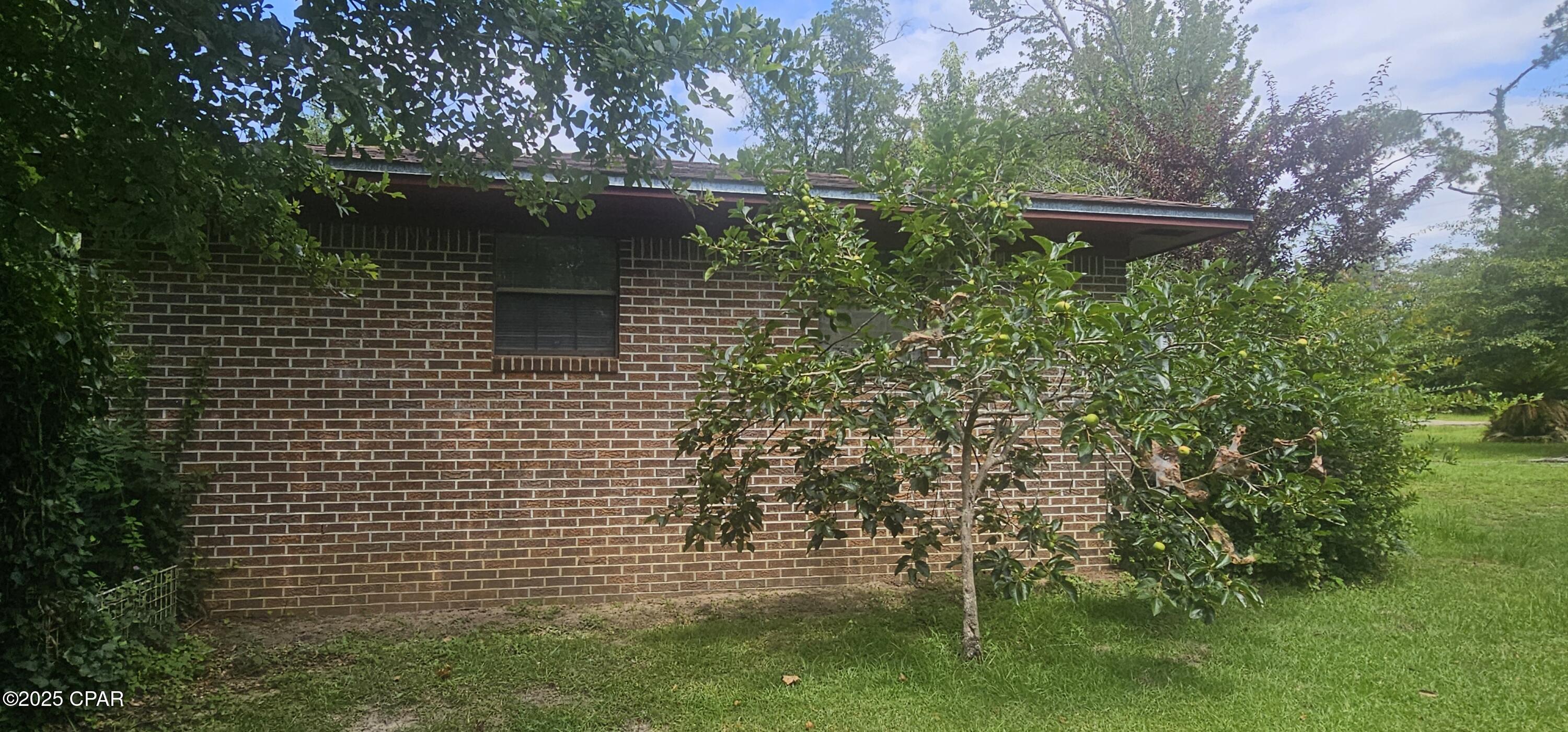 Image 3 For 2397 6th Avenue
