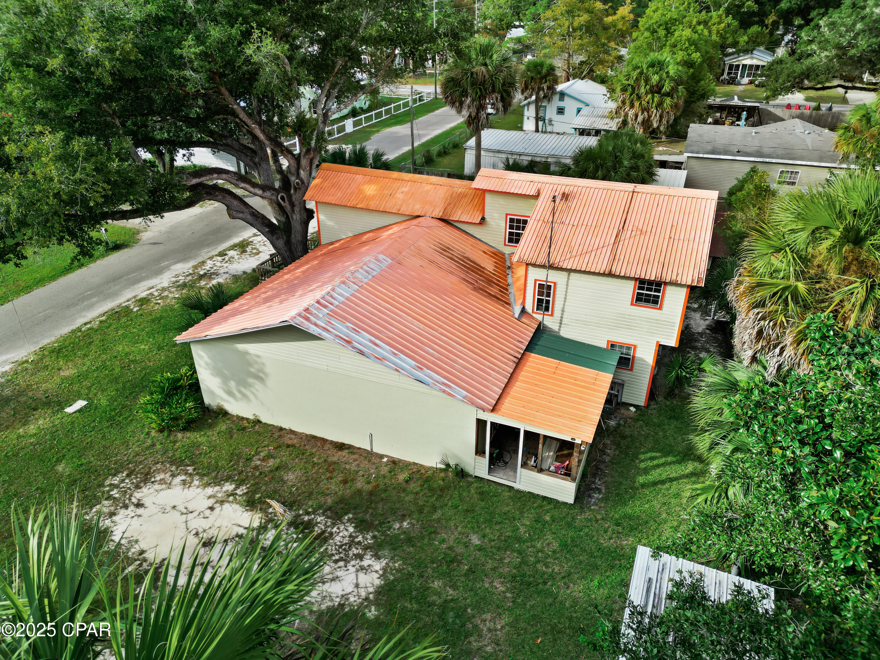2558 Mckinnon Street, Port St Joe, Florida image 4