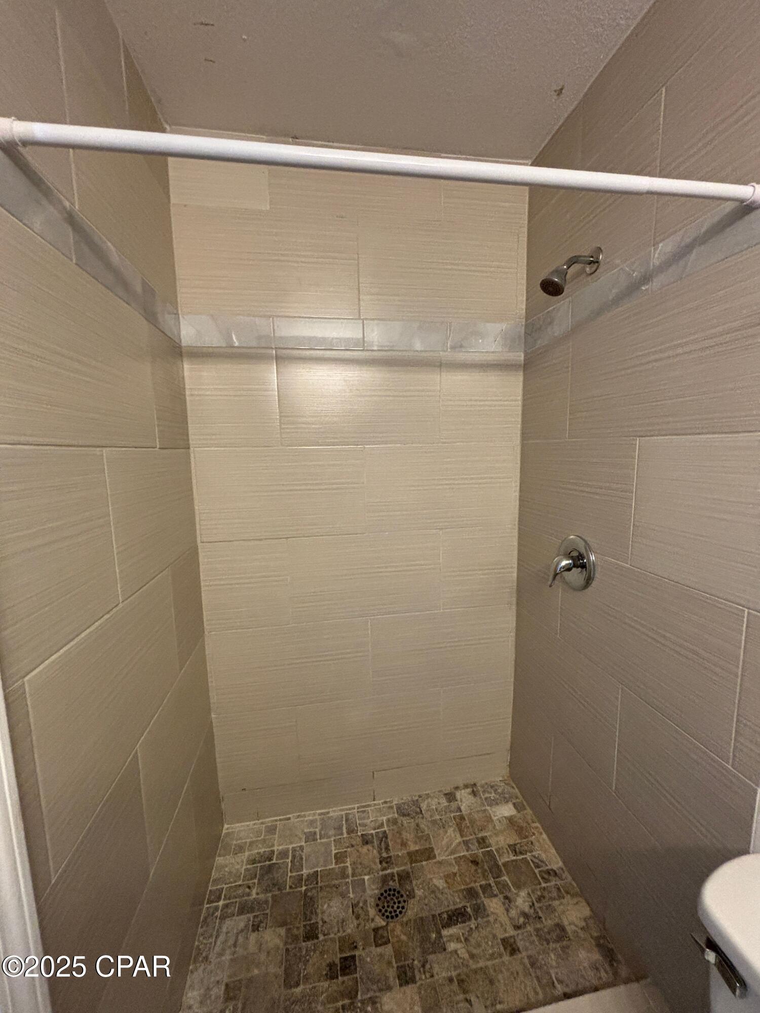 Image 12 For 400 19th Street C1
