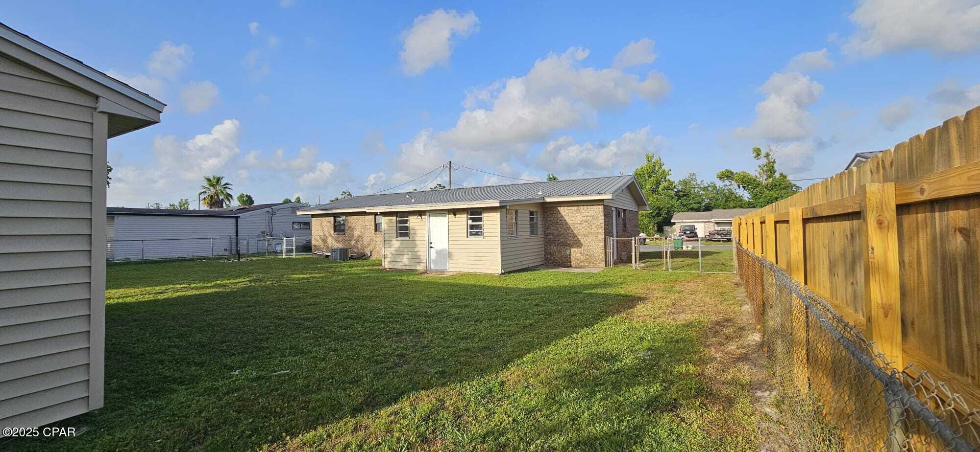 Image 21 For 137 Santee Drive