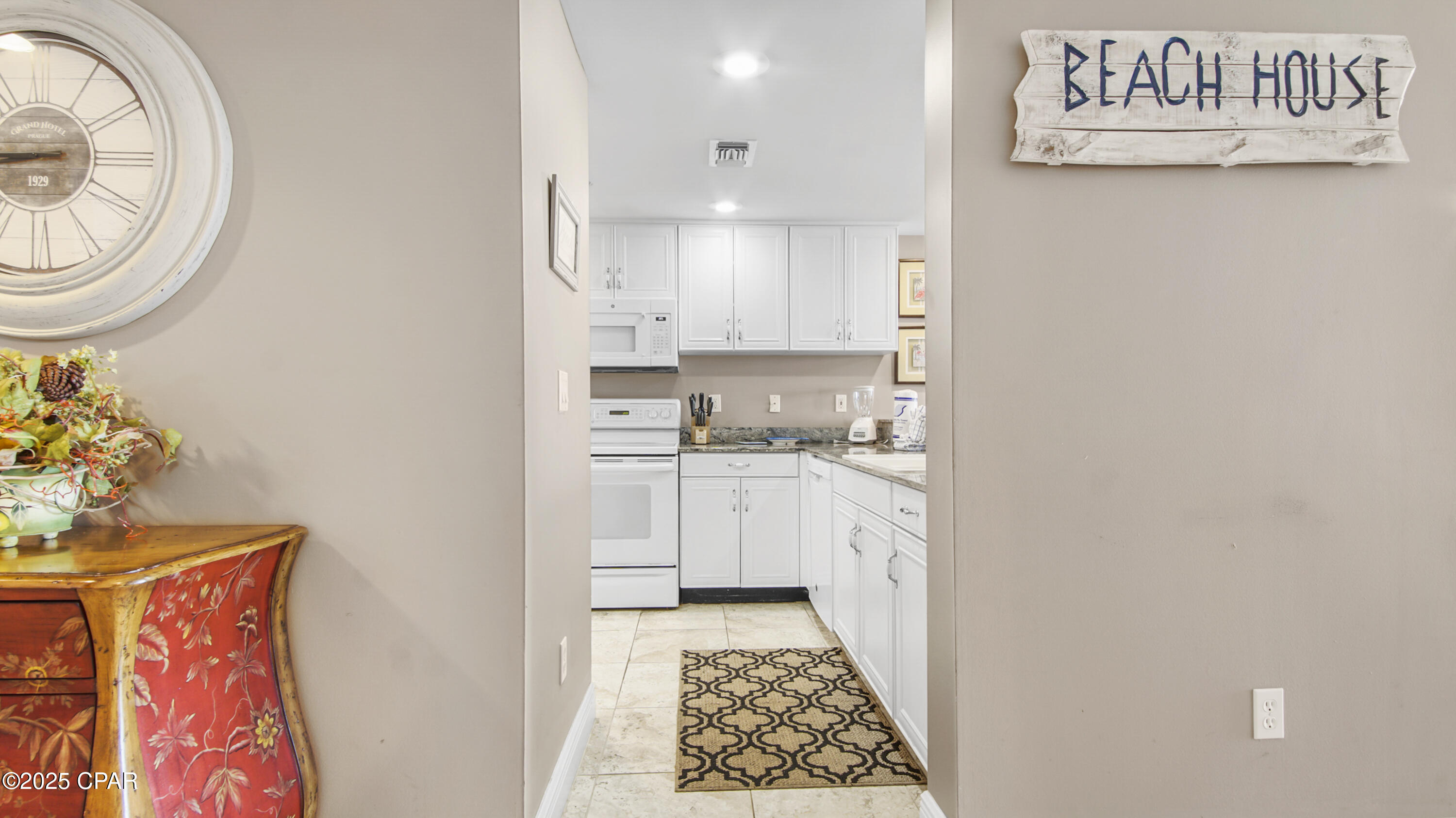 Image 4 For 6415 Thomas Drive 1205