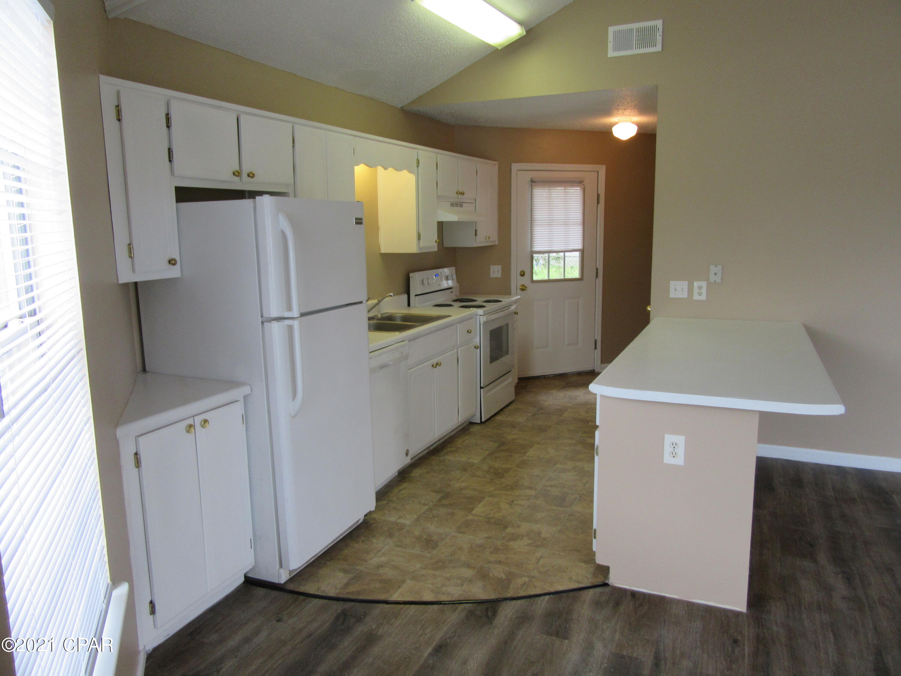 Image 6 For 1401 Gulf Avenue 3