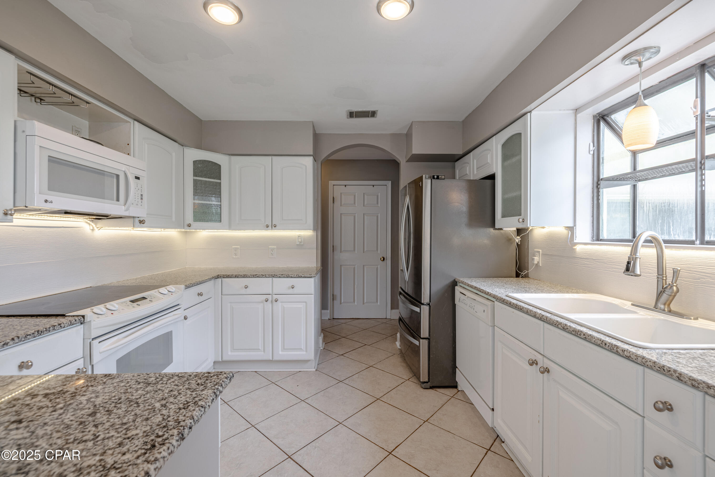 Image 10 For 3625 Ohenry Drive