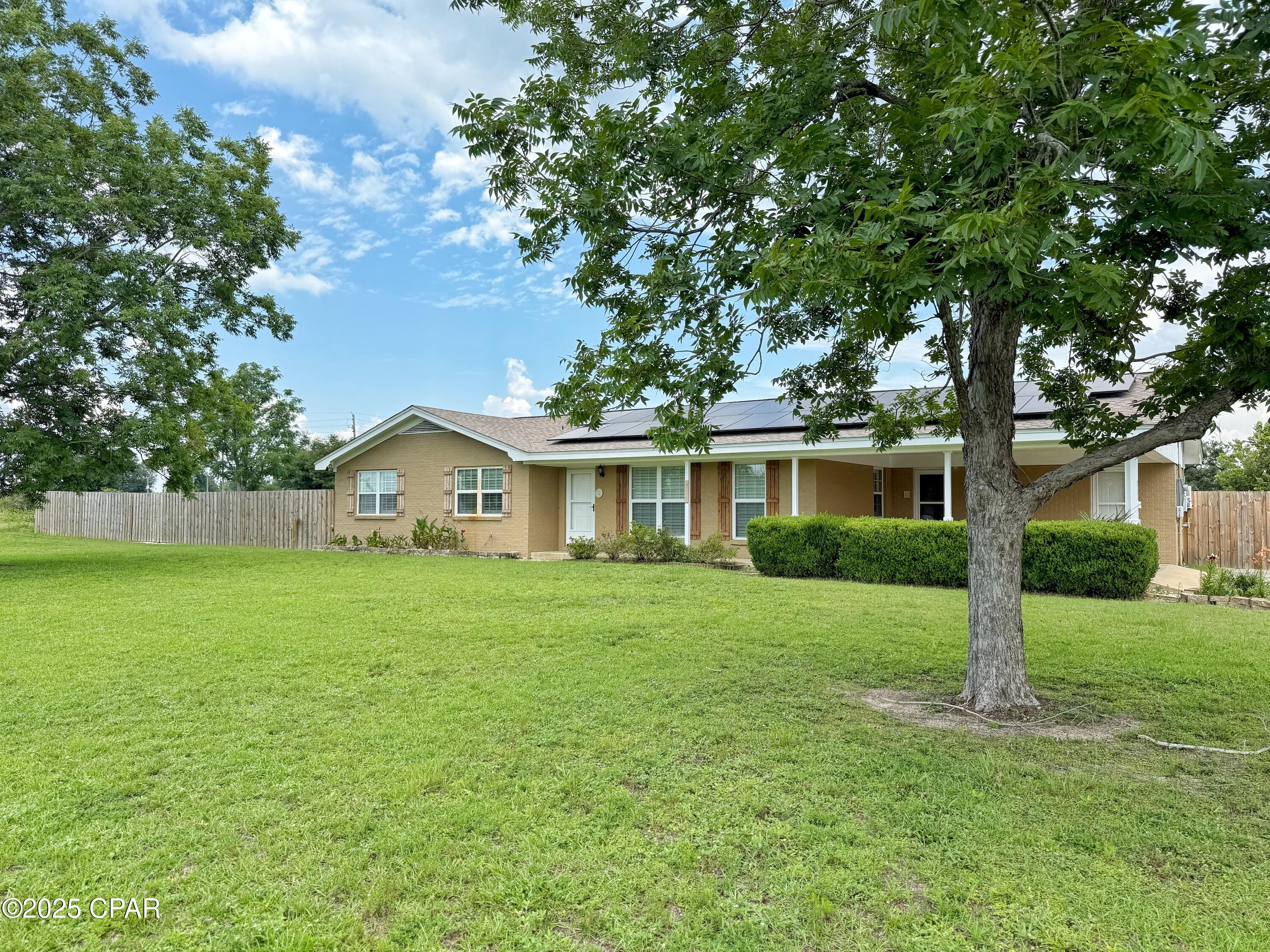 4835 Rooks Drive, Marianna, Florida image 2
