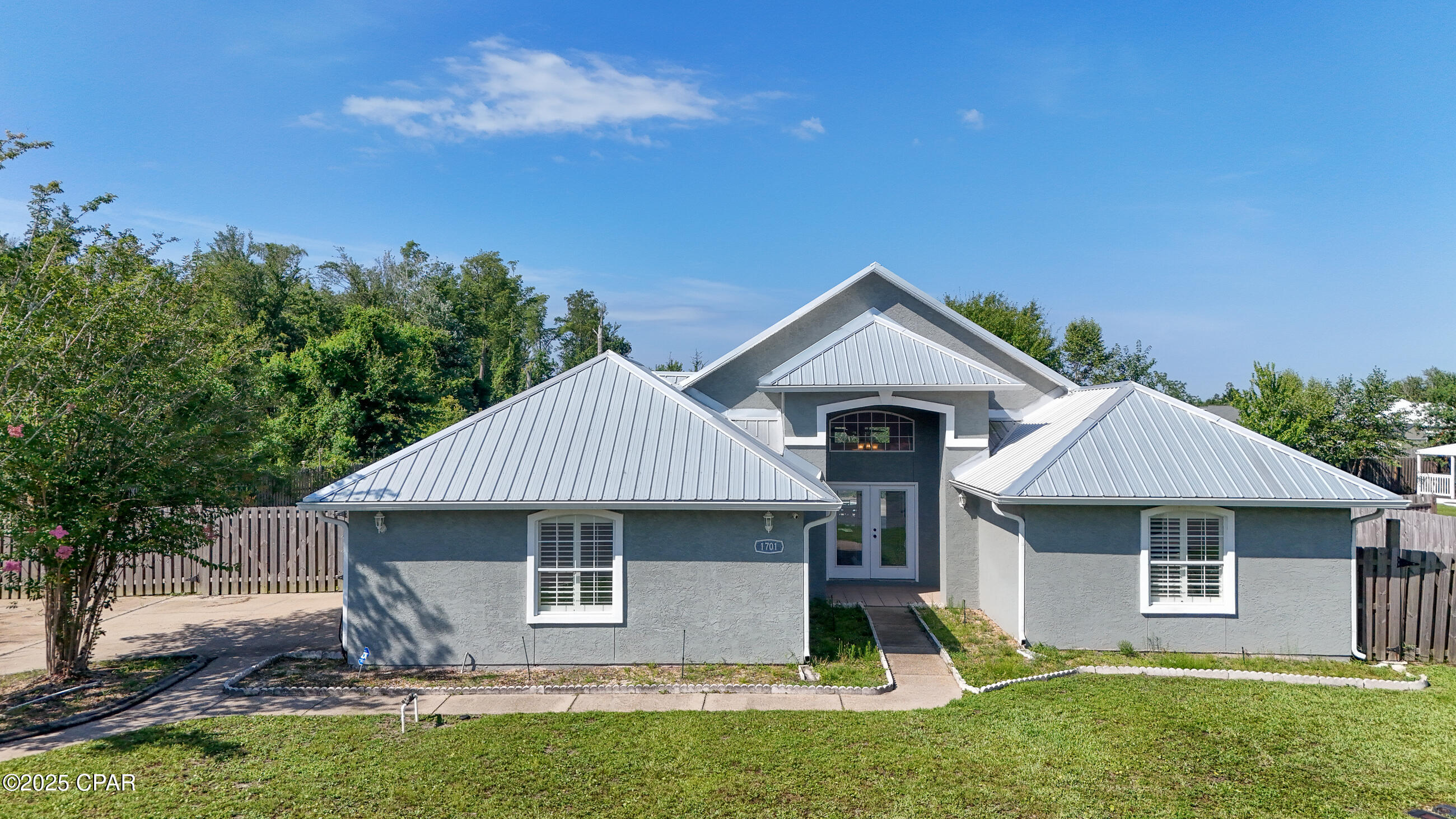 1701 Sutherland Road, Lynn Haven, Florida image 2