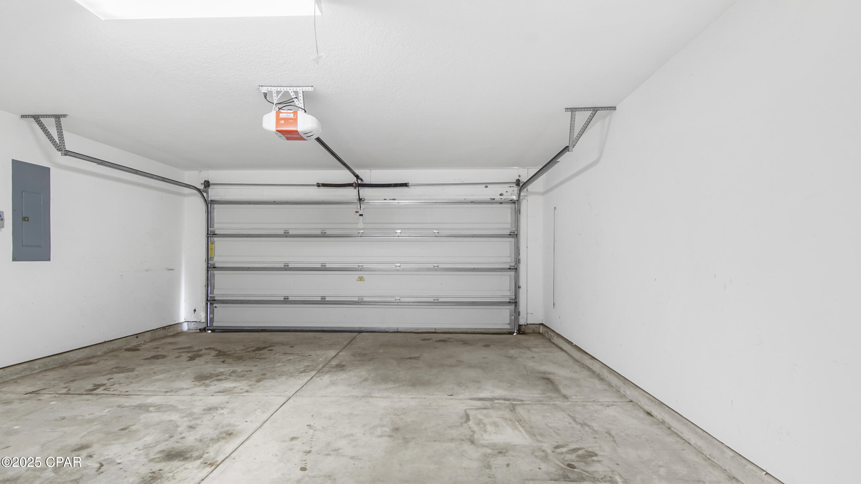 Image 21 For 103 Amherst Way