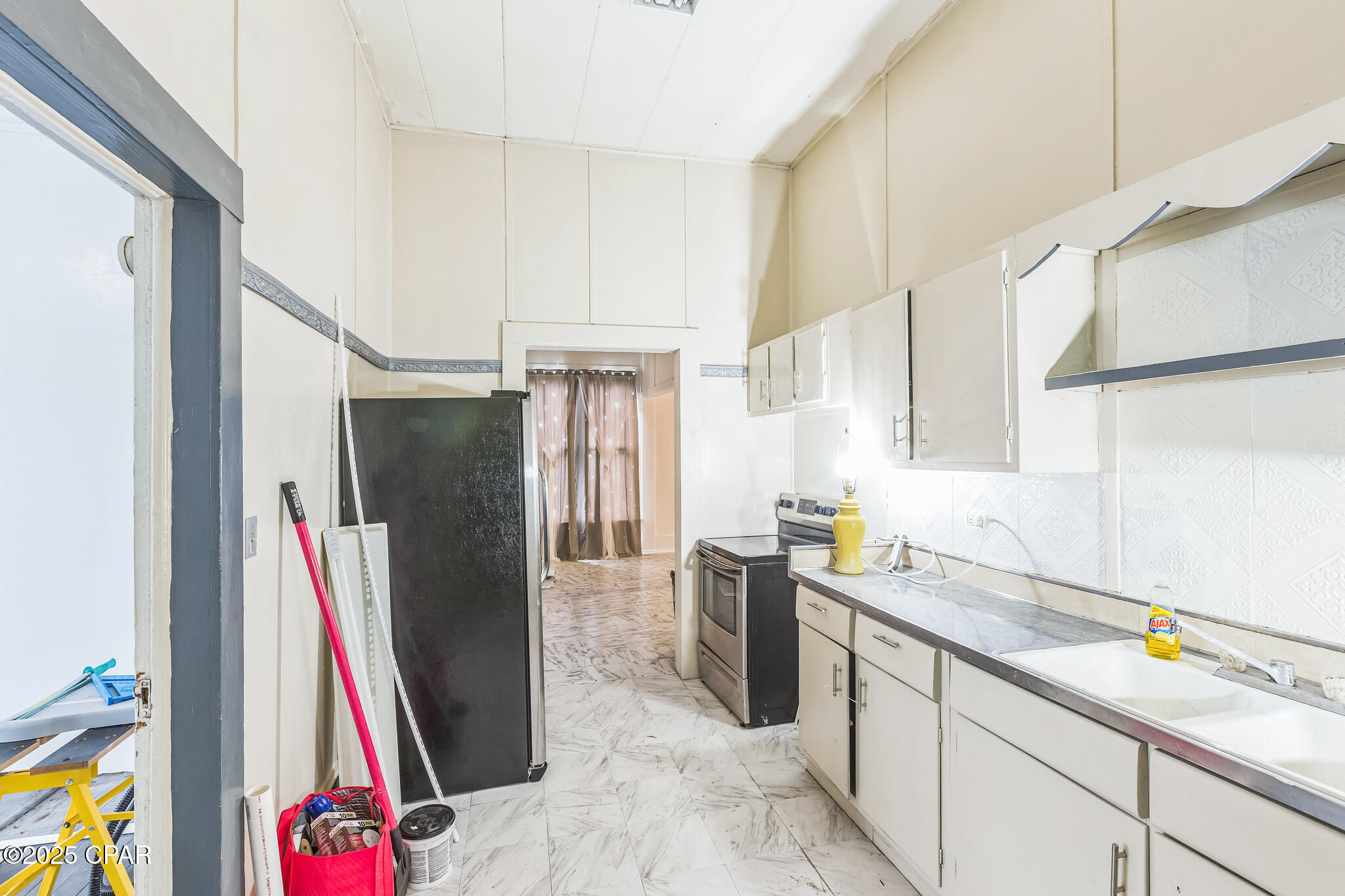 Listing photo id 24 for 406 Horry Avenue